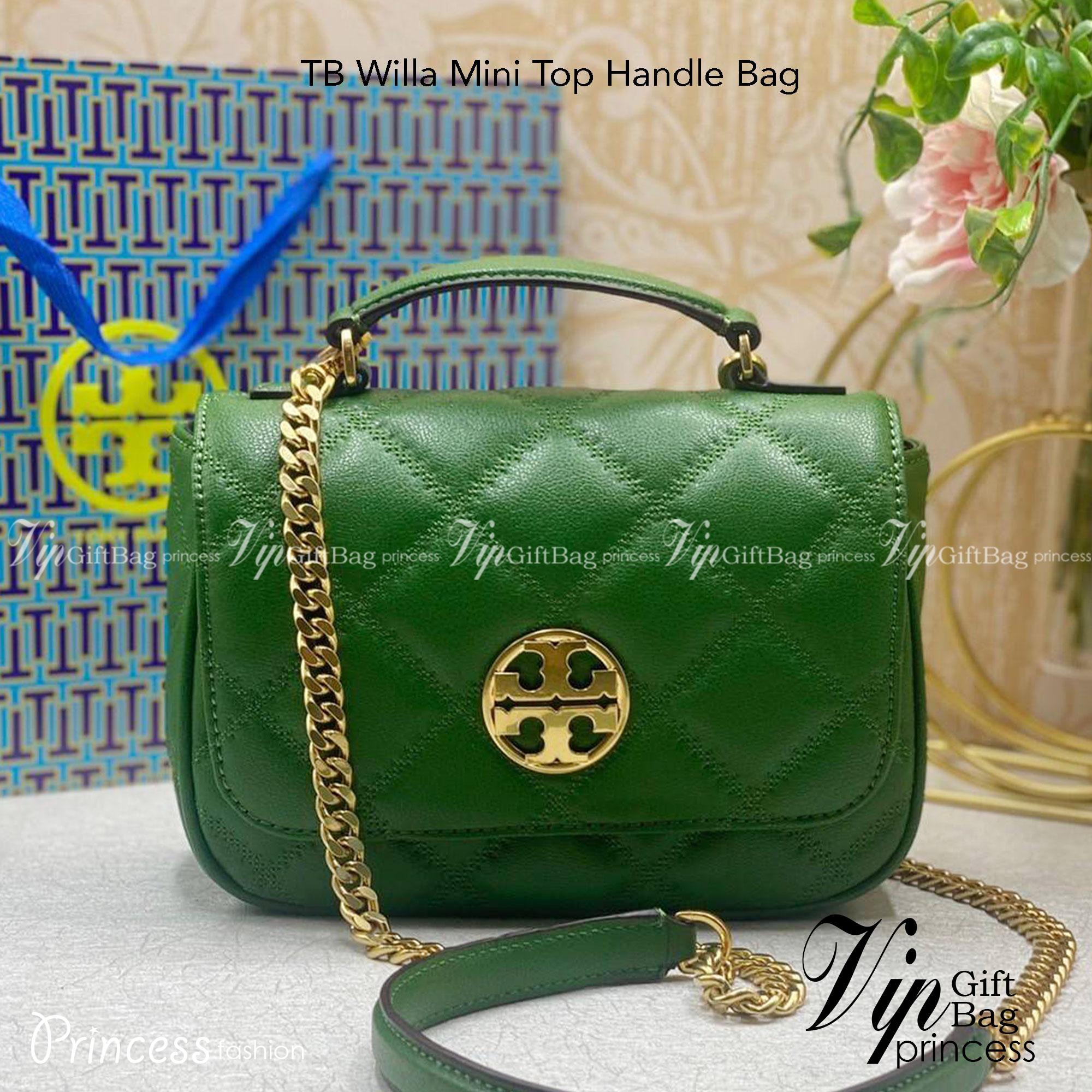 Tory Burch Willa Mini Top Handle Bag พร้อมส่งที่ไทย ใบจริงคือสวยสุดดไปเลยค่าา! กระเป๋าสะพายข้างหรือหิ้วก็เก๋ไปอีกเลยค่ะ! หนังอย่างดี ลายนวมนิ่มมือดีมากค่ะ ด้านหน้ามีอะไหล่โลโก้แบรนด์