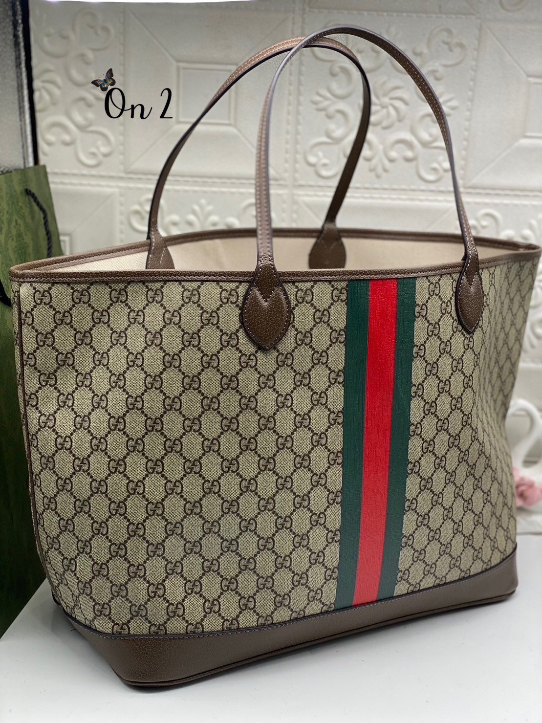 GUCCI TOTE BAG Large / GUCCI Ophidia large tote bag เกรดออริจินอล ภาพสินค้าถ่ายจากงานขายจริง ใช้งานต่างประเทศได้ ฮอตสุดแล้วค่ะซิส GG TOTE ทรงชอปปิ้ง มาใหม่ชนช็อป คุ้มมากๆได้กระเป๋าใบเล็กเข้าเซตแยกใช้งานได้ อะไหล่สั่งผลิตเฉพาะรุ่น