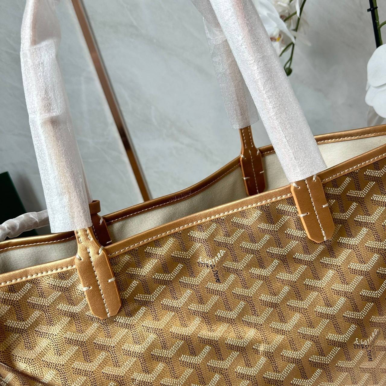 พร้อมส่ง 5 สี PM GOYARD ANJOU PM REVERSIBLE TOTE BAG / Goyard tote bag กระเป๋าทรงโท้ทใบใหญ่ เกรดไฮเอน 1:1 ใช้งานต่างประเทศได้ ภาพถ่ายจากงานขายจริง