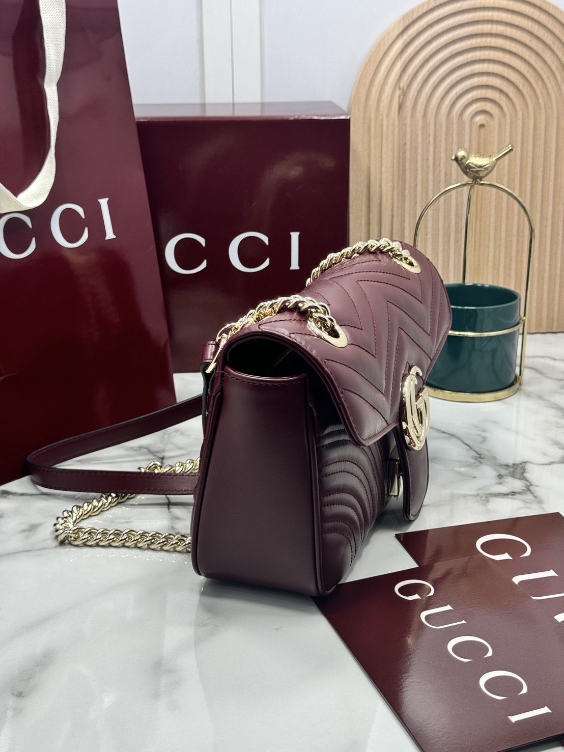 ORI | หนังแท้ GG Marmont small shoulder bag กระเป๋าสะพายข้างรุ่นคลาสสิค ดูแพง อัพลุคได้สบายๆ ด้านหลังดีไซน์รูปหัวใจ