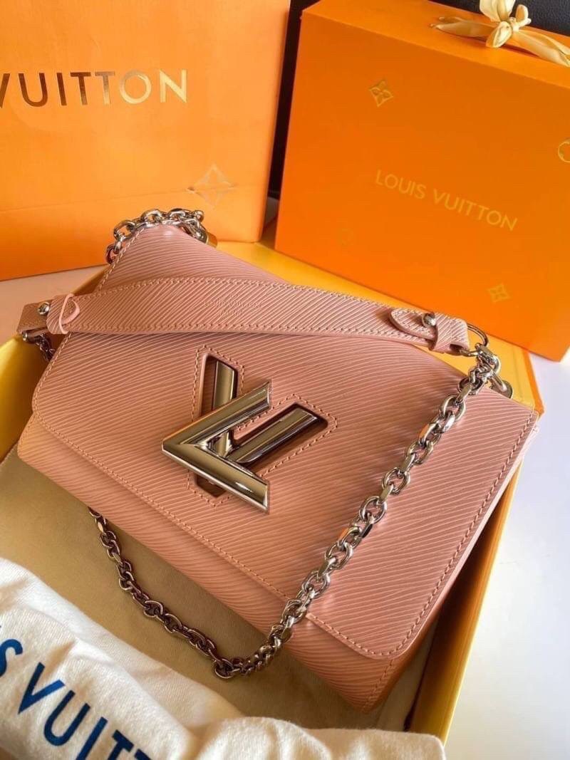 VIP 】หนังแท้ LOUIS VUITTON Epi Twist Shoulder Bag MM 4 สี พร้อมส่งที่ไทย