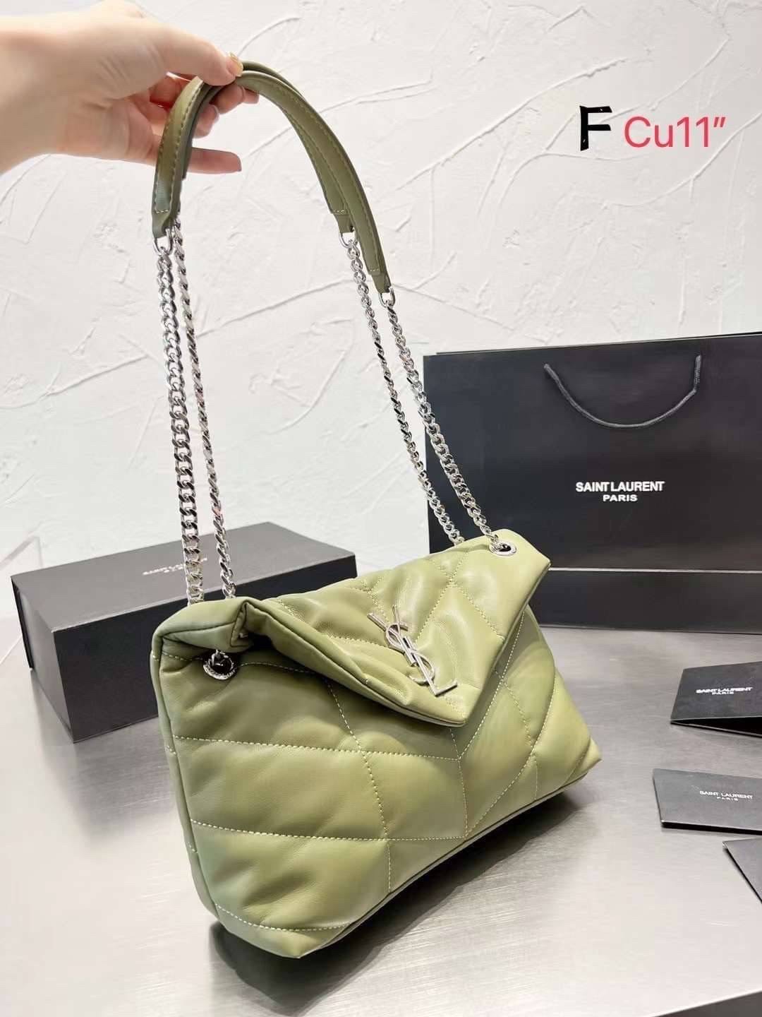 YSL PUFFER SMALL CHAIN BAG IN QUILTED มามุงค่าา ใครเล็งใบนี้มาแล้วน้า งานหนังสวยสมการรอคอย มาแบบครบเซ็ทพร้อมถุงผ้าและกล่อง นอกจากจะซื้อมาใช้เองแล้ว ก็เหมาะซื้อเป็นของขวัญให้คนรู้จักเช่นกันนะคะ
