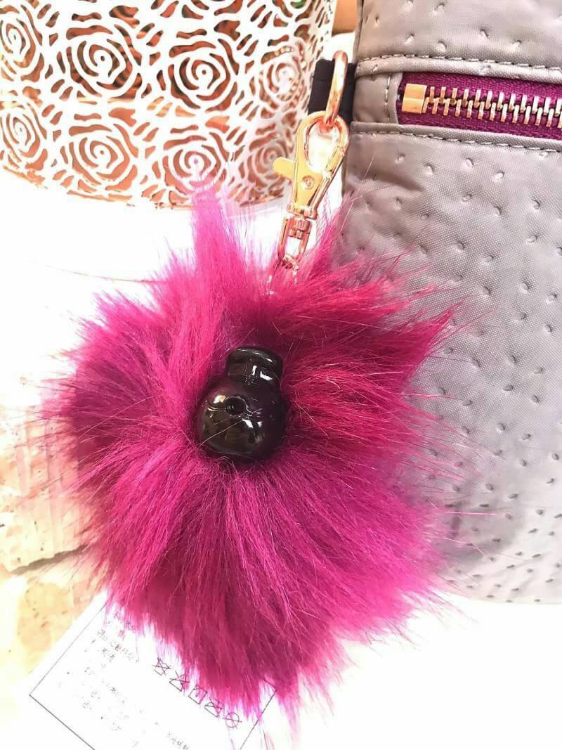 KIPLING ART O SHOULDER BAG กระเป๋าสะพายวัสดุ Nylon+Polyester 100% เปิดปิดด้วยซิปสะดวกใช้หัวซิปเเบรนด์ ภายในมีช่องซิป ช่องใส่มือถือ และสายคล้องพวงกุญแจ ด้านหน้ามี 2 ช่องซิป ด้านหลังมี 1 ช่องซิป สายสะพายยาวเลื่อนปรับได้จะสะพายข้างหรือ Crossbody ฿ก็ดูดี มาพร