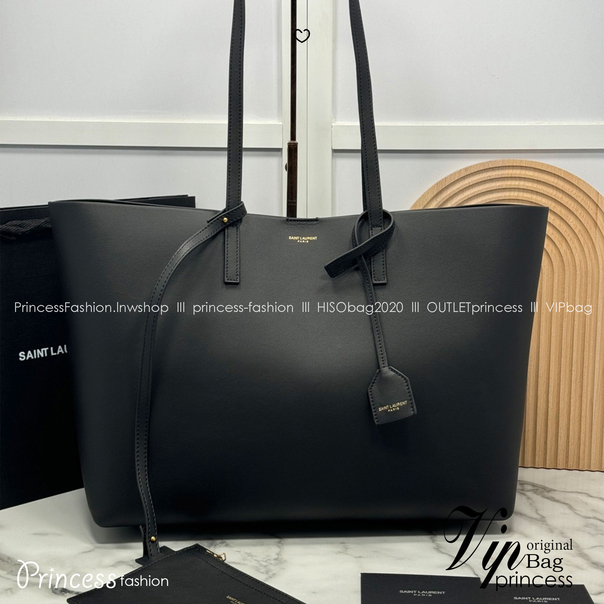 YSL Shopping Large Tote Bag กระเป๋าทรงโท้ทใบใหญ่หนังแท้ ภายในโล่งกว้าง จุของได้เยอะ เรียบหรูทรงสวย ดีไซน์ออกมาให้ใช้งานได้ทุกลุค ทุกโอกาส สวยคมชัดทุกสี