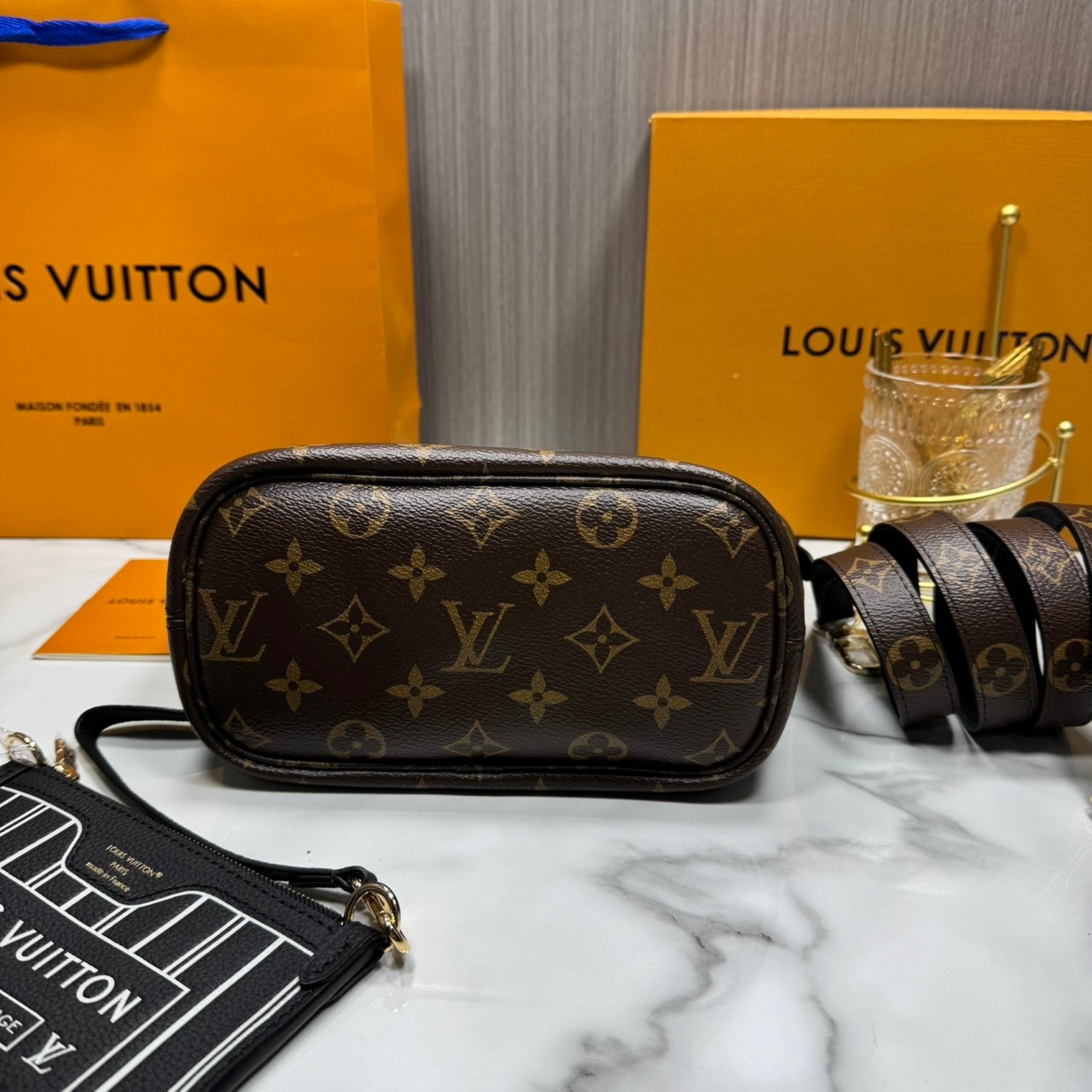 เกรดเทพ Top ORI | LV Neverfull Bandoulière Inside Out BB Bag กระเป๋าทรงโท้ทไซส์เล็ก พร้อมใบลูก กลับใช้งานได้ 2 ด้าน เกรดดีสุด หนังแท้ แคนวาสแท้