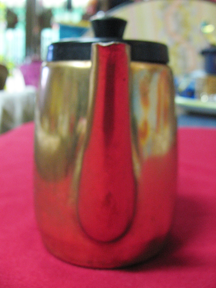 กาน้ำชาสีทองสแตนเลสเคลือบ(เก่าเก็บ)ค่ะ