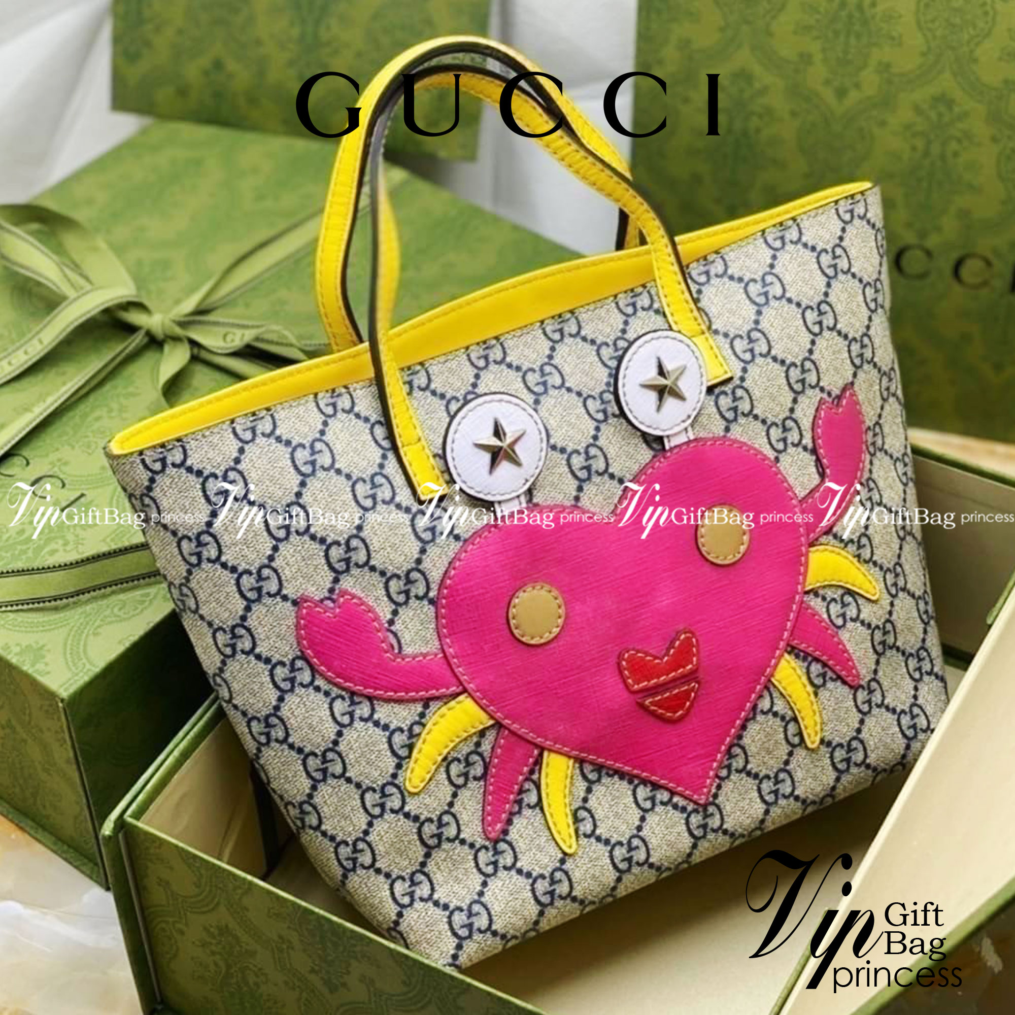 (รวมแบบ) หนังแท้ GUCCI Animal-Friendly Gucci Kid GG Supreme Tote Bag ลายใหม่น่ารักมากเลยค่าา งานหนังแท้ทรงตั้งสวย ขนาดกะทัดรัด จุของได้เยอะ ใช้ได้ทั้งเด็กและผู้ใหญ่ น่ารักมากค่ะ