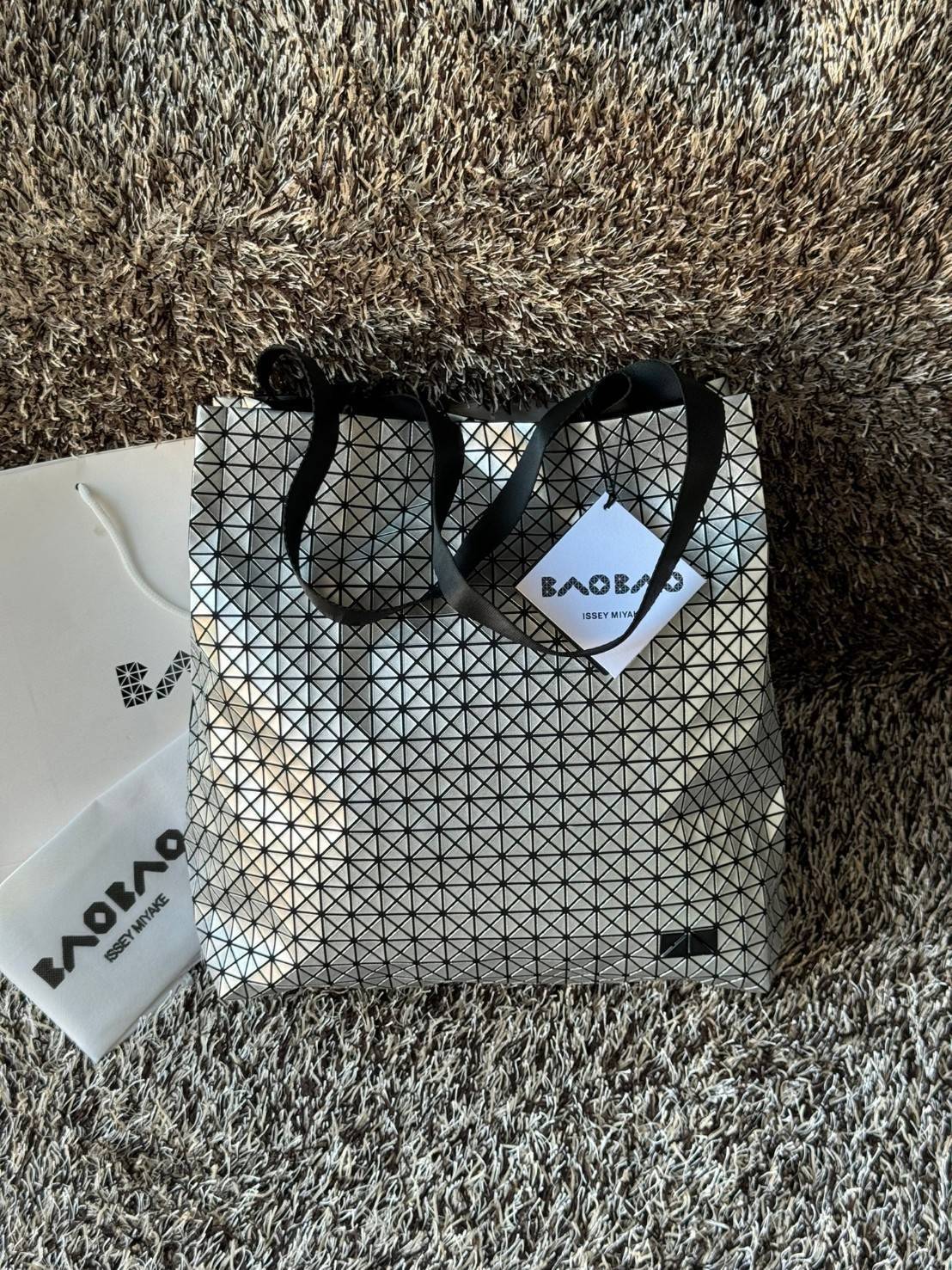 พร้อมส่ง 5 สี Baobao Issey Miyake Cart S geometric tote bag กระเป๋าถือทรงโท้ทลายเรขาคณิต 🧡 เกรดออริจินอล 1:1 สลับแท้ ใช้งานต่างประเทศได้