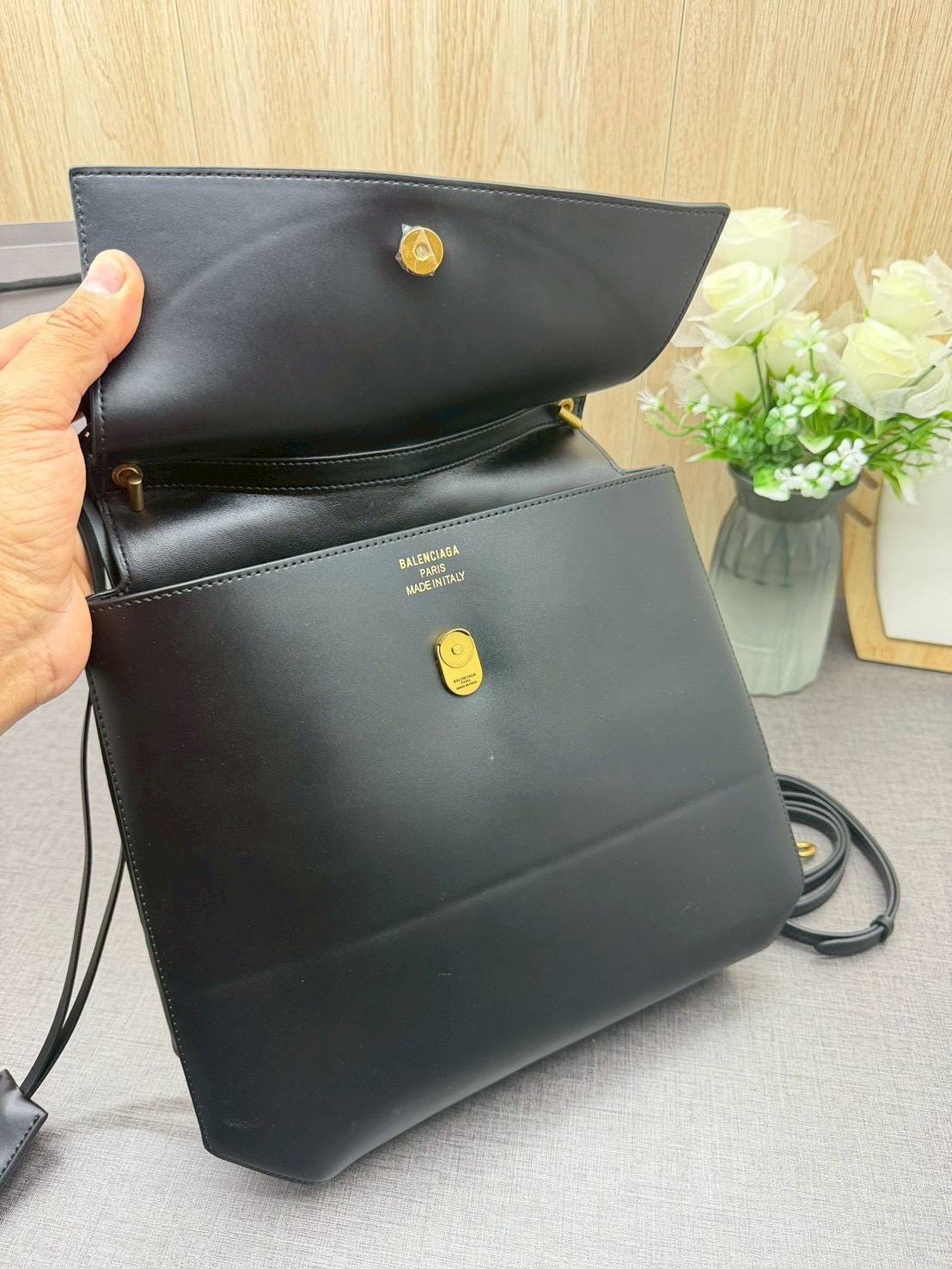 ORI หนังแท้ | Balenciaga Nano Medium Top Handle Bag 27cm กระเป๋าสะพายทรงโท้ท ดีไซน์ใหม่สวยเก๋ตามแบบฉบับแบรนด์