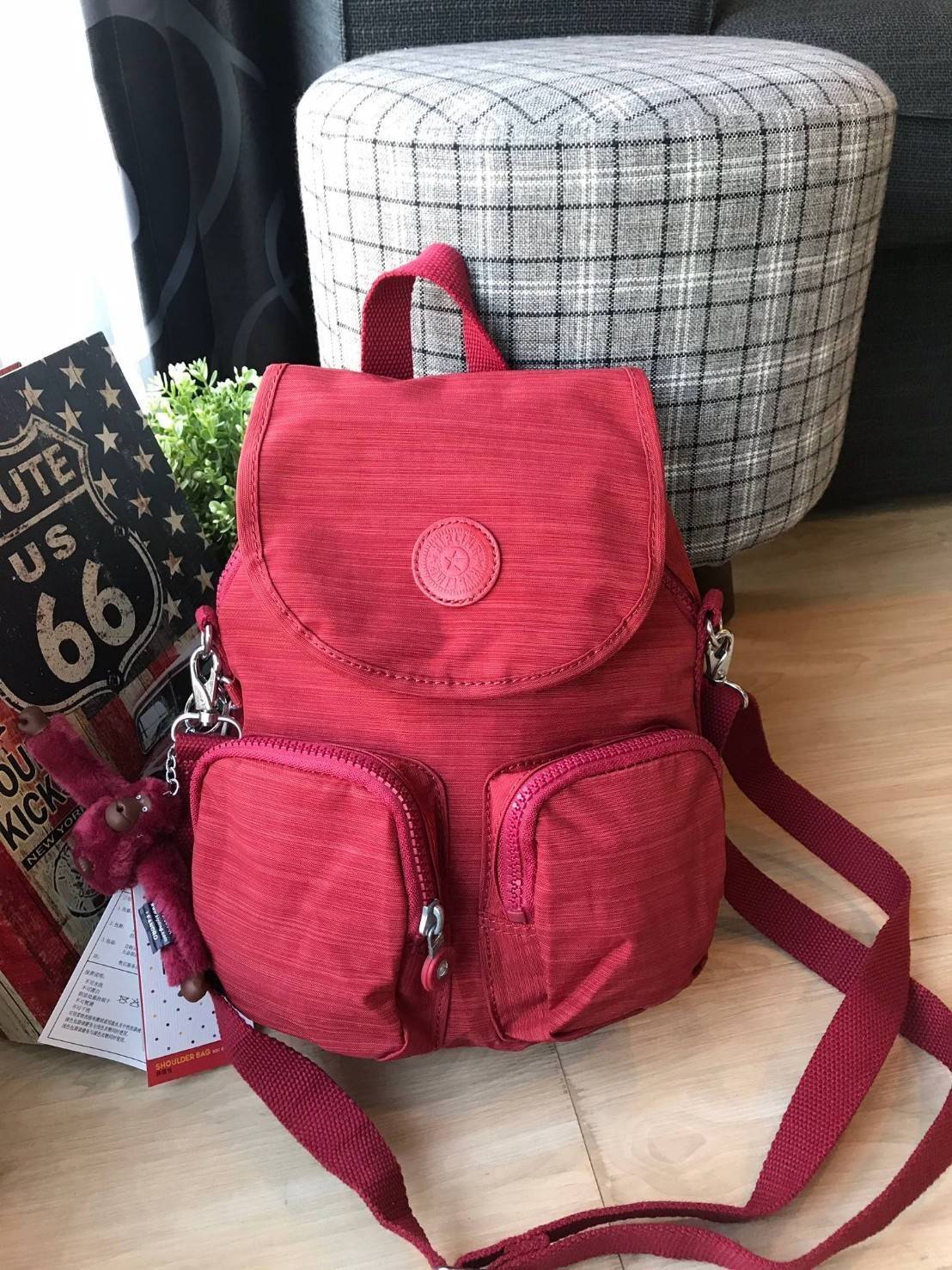 Kipling Basic Firefly Up Small Backpack กระเป๋าเป้/ สะพายข้าง 2 way วัสดุ Polyamide 100% เปิดปิดด้วยตัวล็อค 2 ชั้น มีช่องใช้งานหลายช่อง รวมถึง ช่องซิปด้านหน้า มาพร้อมสายสะพายอีก 1 เส้น ด้านหลัง มีช่องสำหรับเก็บสายเป้ ปรับเปลี่ยนเป็นสะพายไหล่ พร้อมพวงกุญแจ