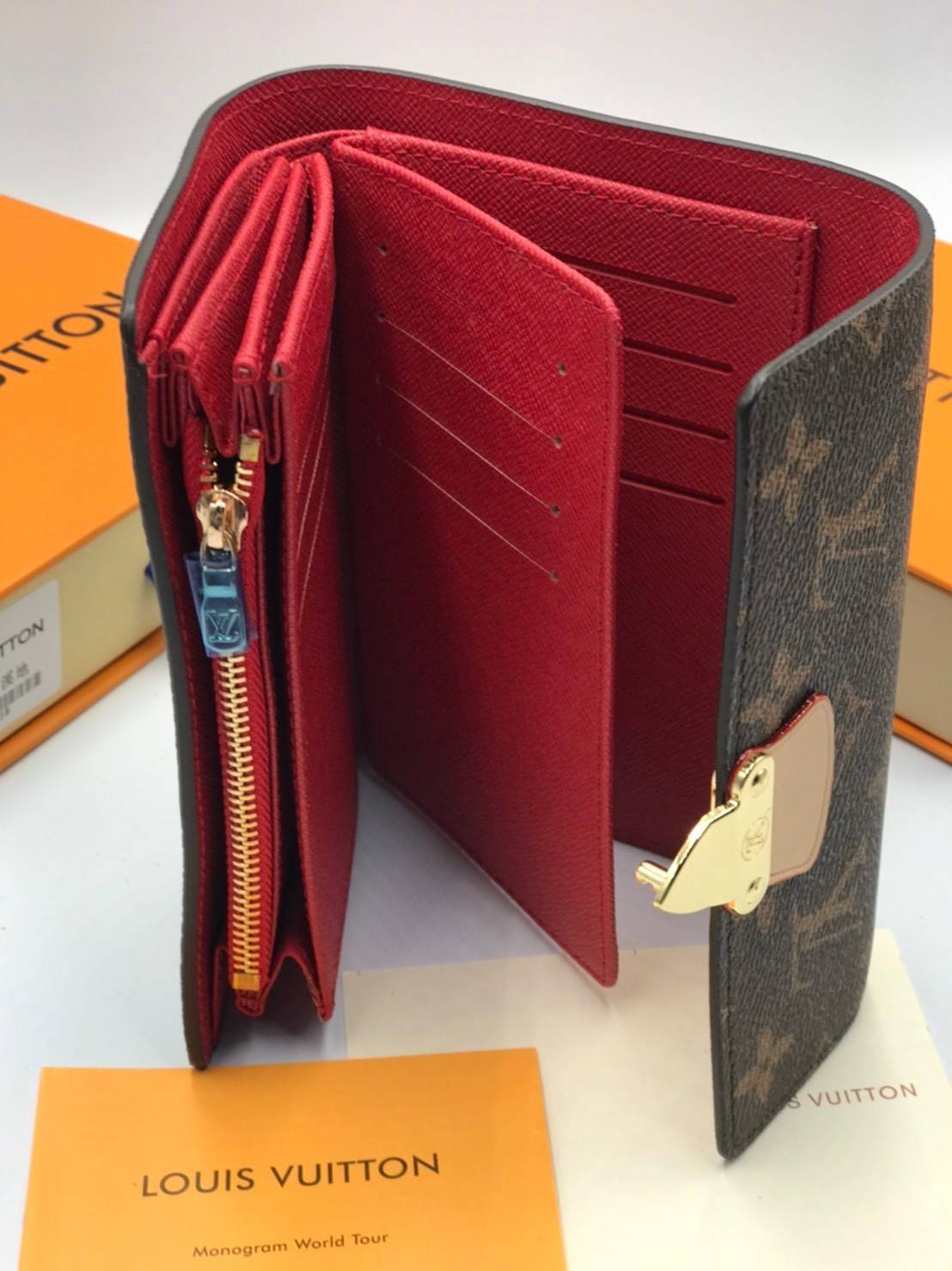 พรีเมี่ยมกิ๊ฟแท้ 100% 】พร้อมส่งที่ไทยที่นี่ที่เดียว Louis Vuitton wallet Gift Box Set