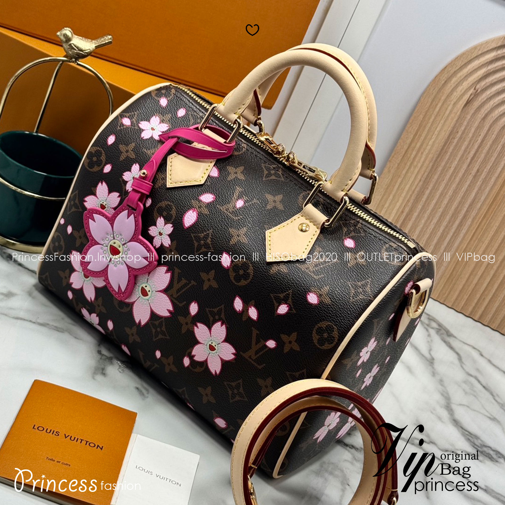 TOP ORI หนังแท้ | เกรดดีสุด LV x TM Speedy Bandoulière 25 Cherry Blossom bag กระเป๋าทรงหมอนที่ใครเห็นต้องเป็นคลั่งรัก ปรับลุคให้มีชีวิตชีวาด้วยลายดอกไม้เชอรี่บลอสซั่ม คอลใหม่สุดเอ็กซ์คลูซีฟ