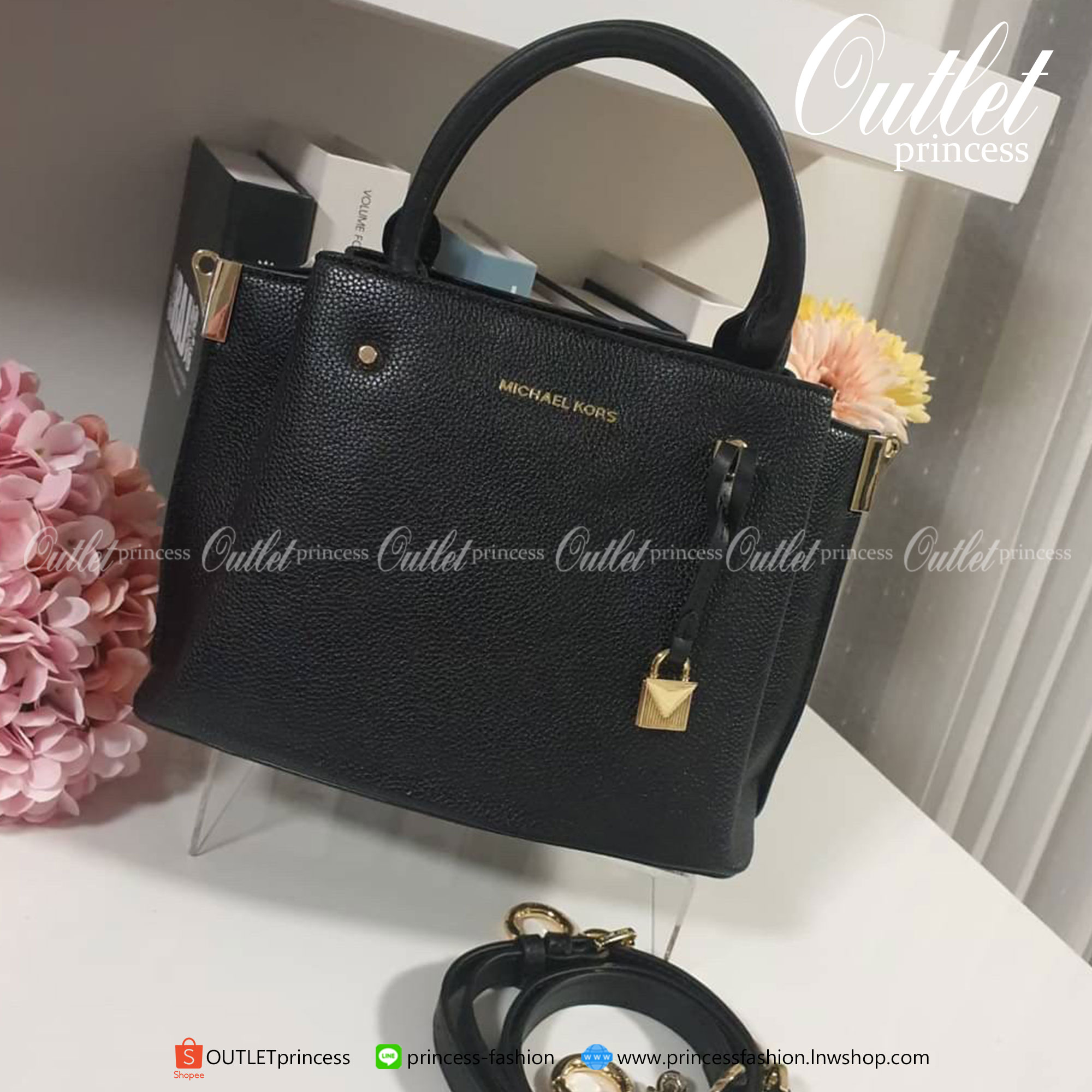 NEW COLLECTION!! MICHAEL KORS GENIE LEATHER BAG