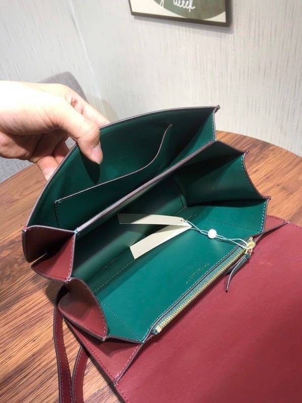 Tory Burch 75003 Eleanor Medium Convertible Shoulder Bag พร้อมส่งที่ไทย อีกรุ่นที่น่าครอบครองมากๆค่ะ กระเป๋าสะพายข้างและทบสายเป็นคล้องไหล่ได้ หนังแท้ชั้นดี ใช้ได้กับทุกๆโอกาส ห้ามพลาด ก่อนหมดนะคะ!!