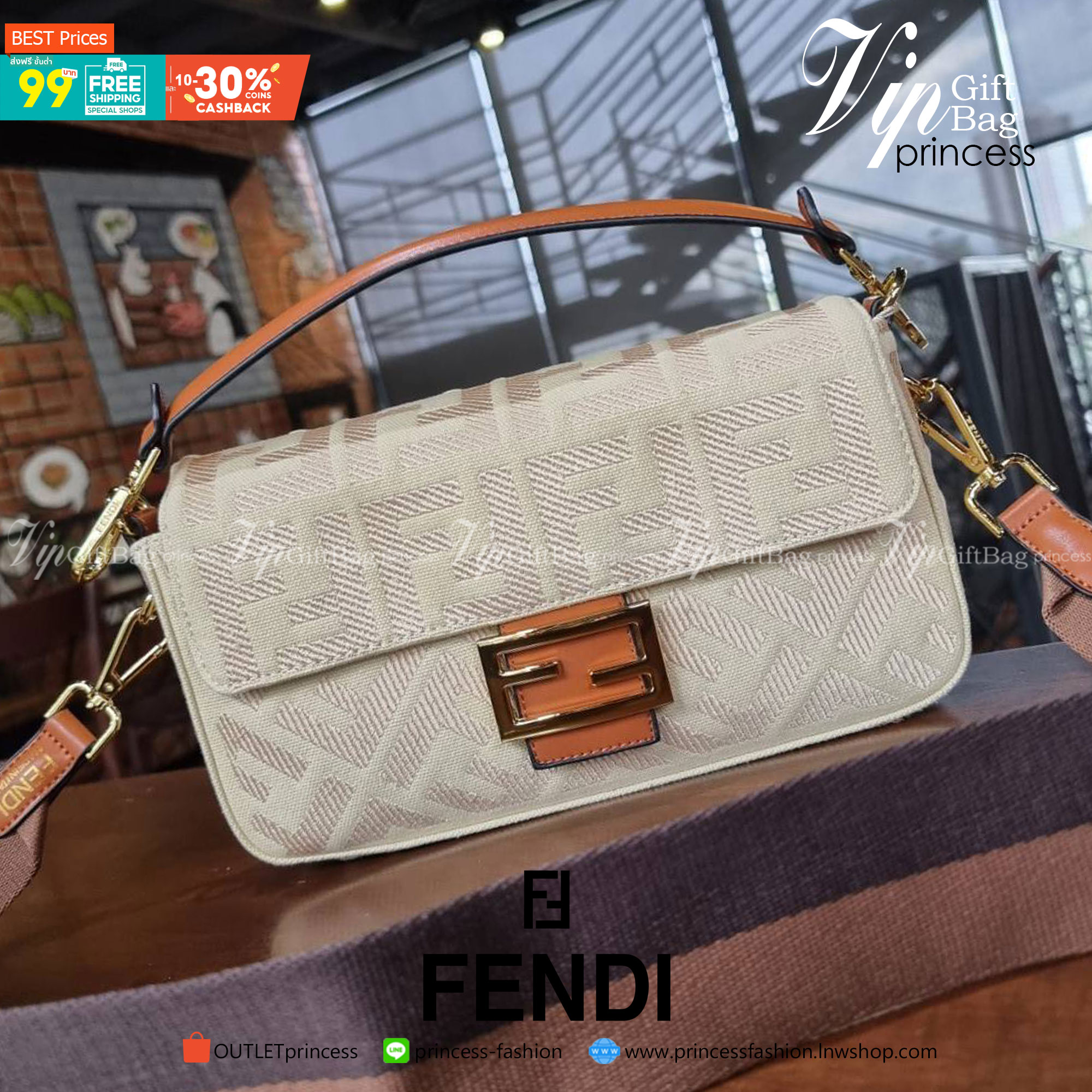 FENDI BAGUETTE CANVAS SHOULDER BAG กระเป๋าสะพายพรีเมี่ยมกิ๊ฟ หายาก สีเหลืองทอง หรู โดดเด่น ดีไซน์ปั๊มโลโก้รอบใบ วัสดุผ้าแคนวาส ทนทาน มาพร้อมสาย 2 แบบ สำหรับคล้องแขน และสายครอสบอดี้สีทูโทน เปิด-ปิดด้วยกระดุมแม่เหล็ก ภายในเป็นช่องโล่ง ใส่โทรศัพท์ กระเป๋าสตา