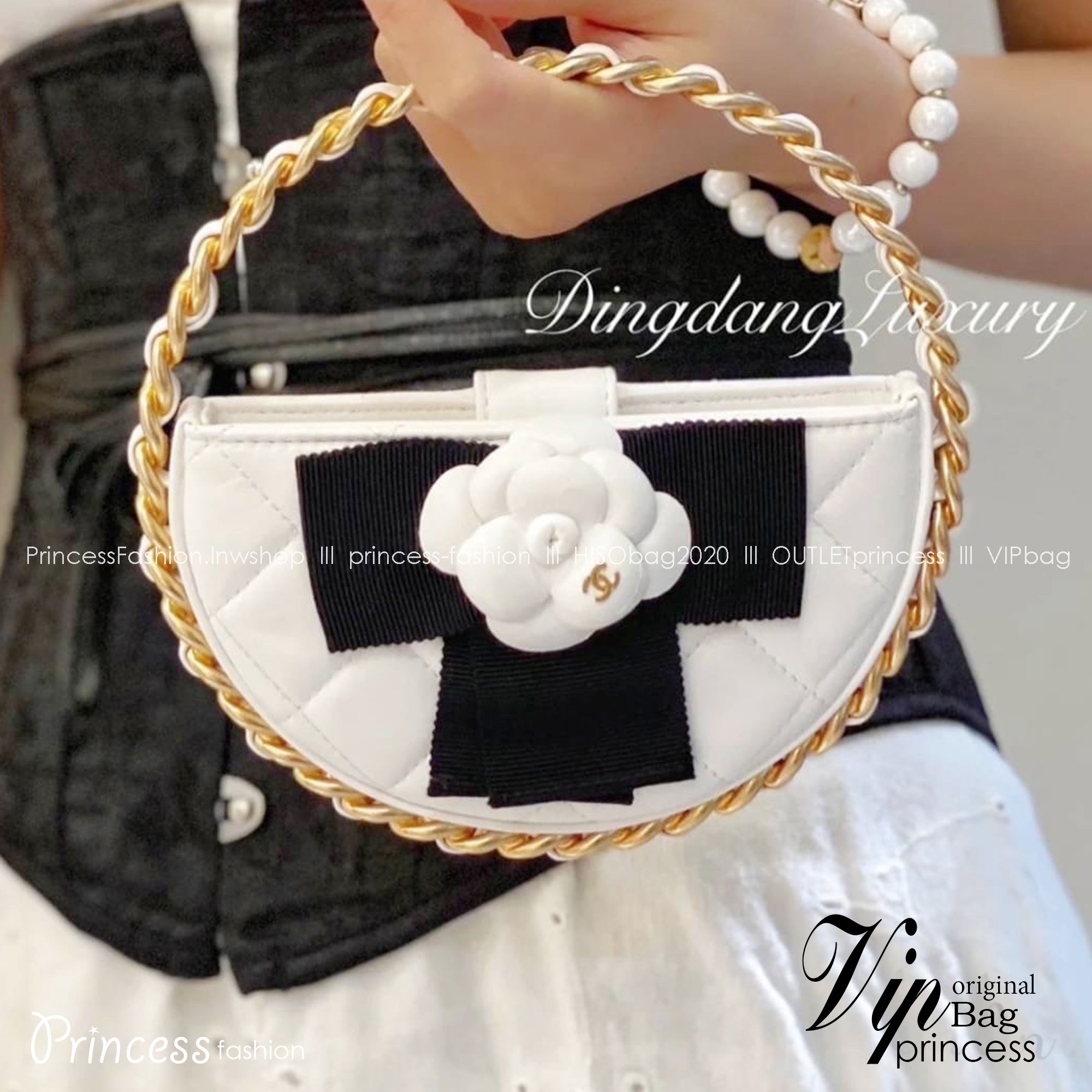 Chanel PouchGold-Tone Metal / CHANEL Quilted Round Camellia Mini Clutch Black กระเป๋าถือหรูหราน่ารัก ประดับดอกคามิเลียเป็นเอกลักษณ์ เกรดไฮเอน 1:1