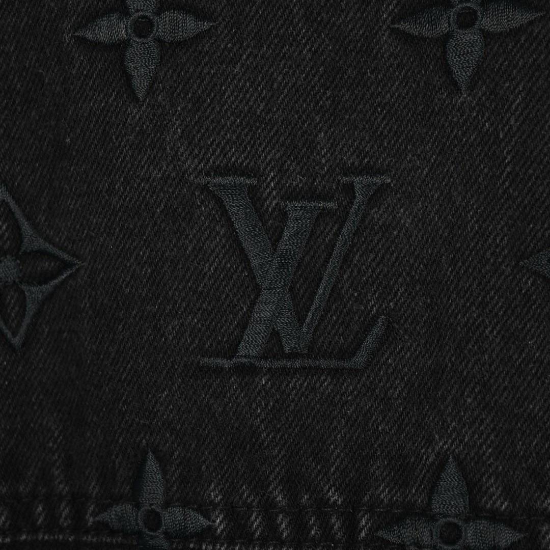 LV JACKET JEAN DENIM เสื้อแจ็คเก็ตยีนส์ฟอกไล่สี แบรนด์หรู เนื้อผ้าอย่างดี สวยงาม มีป้ายแท็กที่คอเสื้อ ใส่ได้ทั้งผู้หญิง/ผู้ชาย 🧡เกรดท็อปออริ เกรดดีสุด