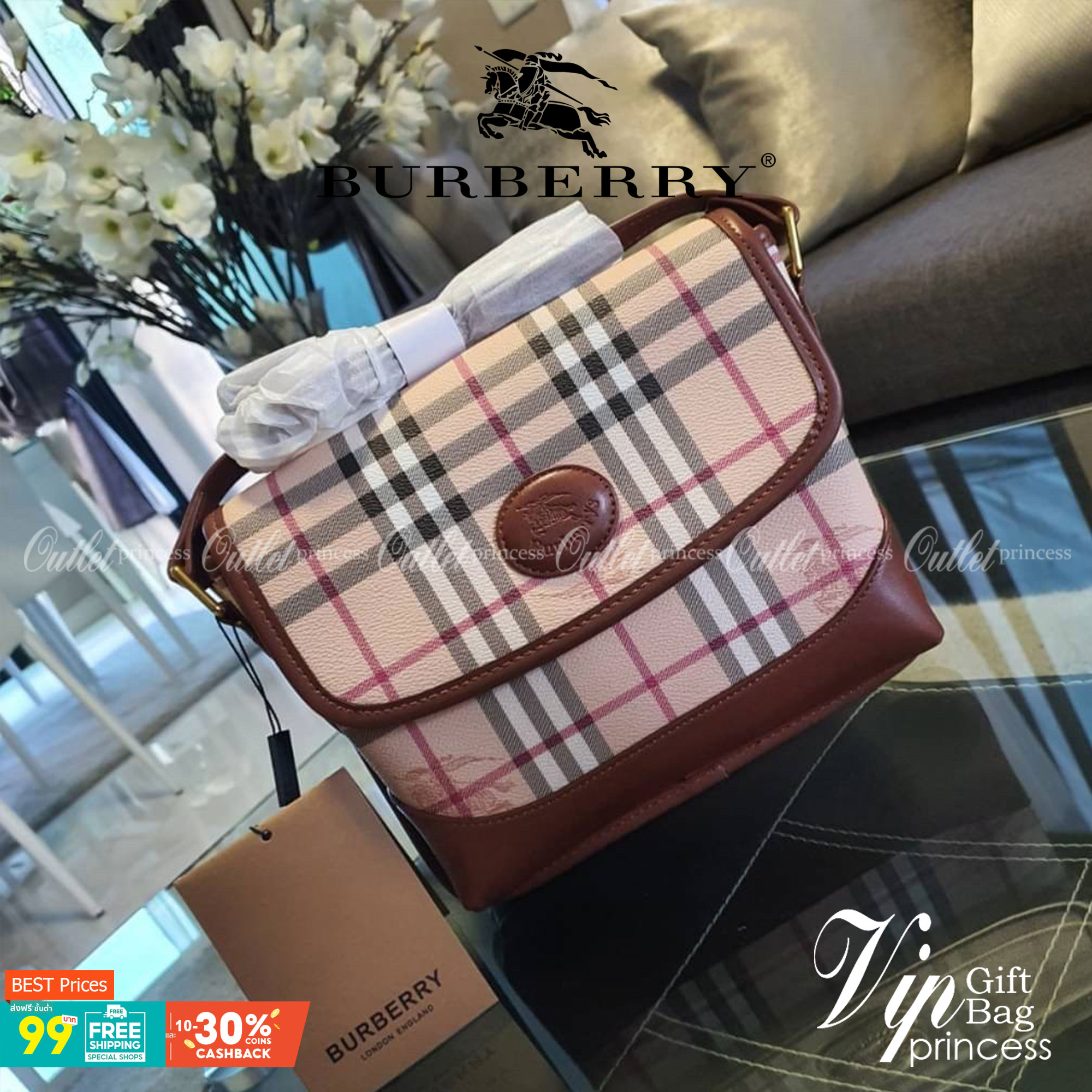 BURBERRY CROSSBODY VINTAGE BAG Limited Edition วัสดุหนังPVC สวยอยู่ทรง เปิดปิดด้วยฝาปิดกระดุมแม่เหล็ก ภายในมีช่องใส่ของแยกอีกช่อง สามารถใส่กระเป๋าสตางค์ยาว iphone เงิน ของจุกจิกได้ สายสะพายหนังยาวปรับระดับได้ อะไหล่แบรนด์สีทองวินเทจ Rare items เด็ดๆแบบนี้