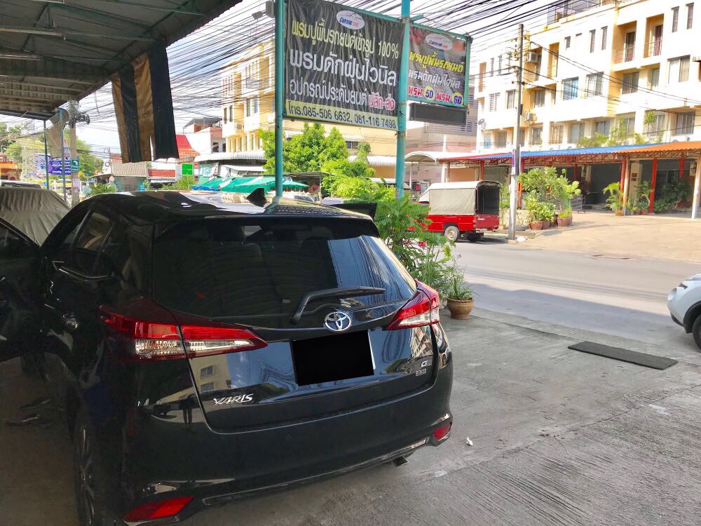 พรมดักฝุ่นไวนิลTOYOTA YARIS 2018 สีเทา เต็มคัน สวยงาม เข้ารูป