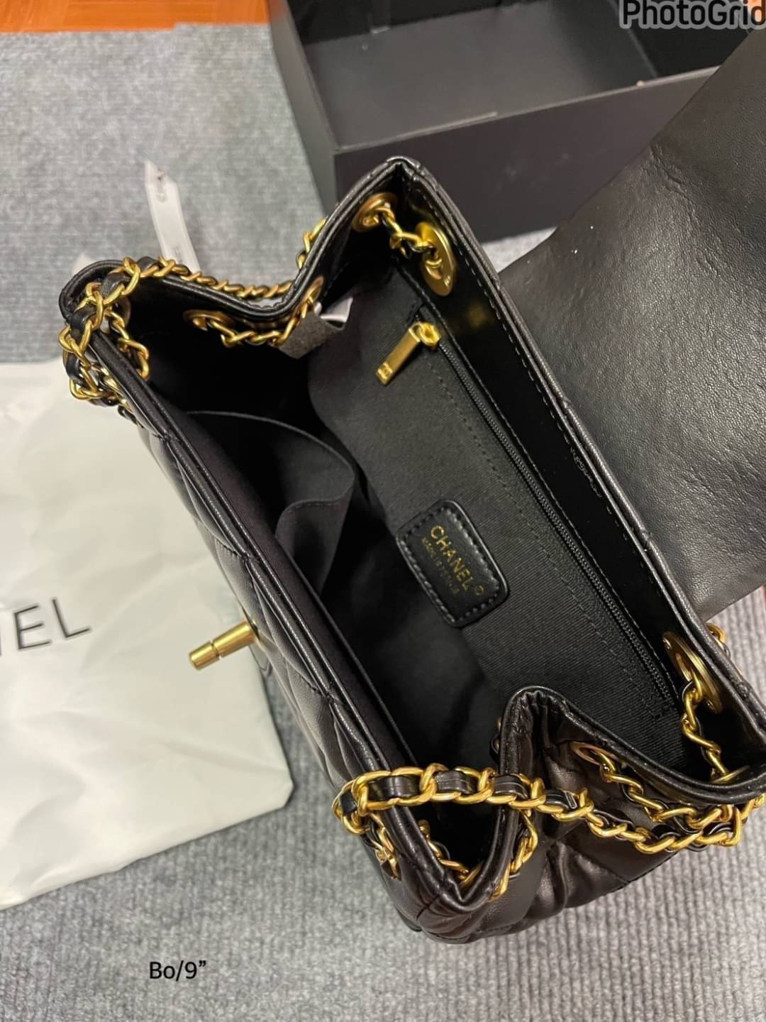 Chanel Flap Bag On Chain กระเป๋าสะพายสีดำคลาสสิก มาพร้อมสายโซ่สีทองสลับหนัง ใบขนาดกำลังสวย ใช้ถือออกงานคือปังมากกก รีบคว้าด่วนค่ะ!!