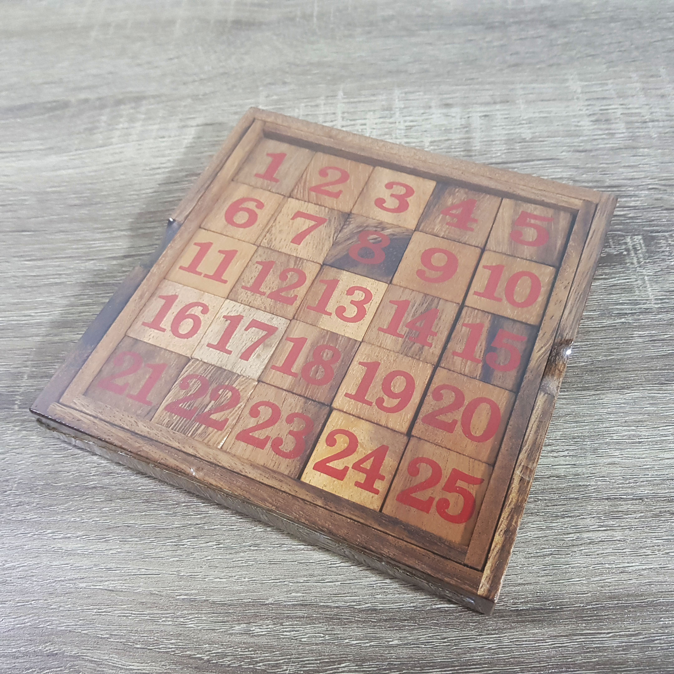 เกมแก้ปริศนาเลื่อนตัวเลขไม้ บล็อกตัวต่อไม้ เกมขยับตัวเลขไม้