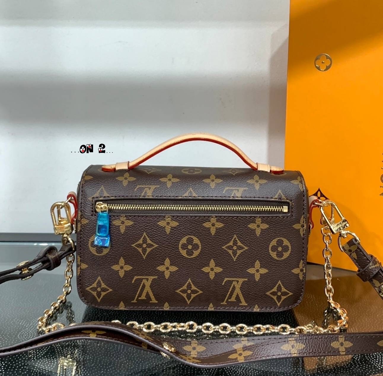 LV Pochette Metis East West Bag กระเป๋าถือ/สะพายทรงสวย คลาสสิค ดีไซน์เรียบง่าย แต่แฝงความหรู งานสวยเป๊ะ มาพร้อมสายโซ่สีทอง
