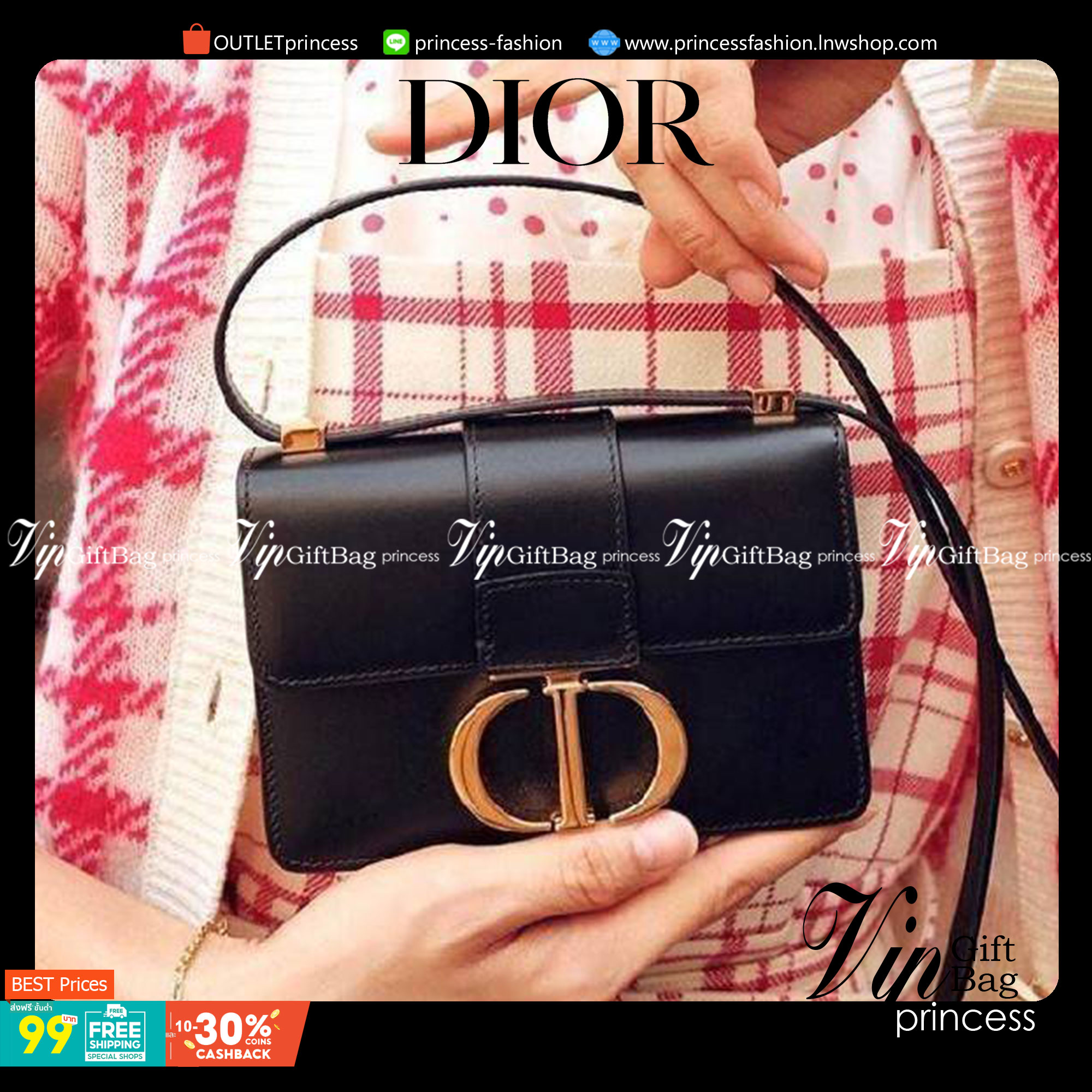 CHRISTIAN DIOR MINI BAG VIP GIFT WITH PURCHASE (GWP) พรีเมี่ยมกิ้ฟ Limited Edition จาก DIOR DUTYFREE COUNTER วัสดุหนังแท้ Calfskin ทรงสี่เหลี่ยมหนังเรียบสวยหรูอยู่ทรงเปิดปิดด้วยฝาปิดโลโก้แบรนด์อะไหล่ทองด้านหลังมีช่องใส่ของ ภายในโล่งมีโลโก้สามารถใส่มือถือข