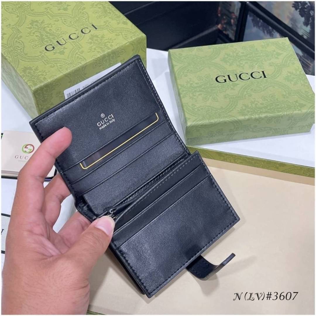 หนังแท้ GUCCI GG MARMONT WALLET / GUCCI WALLET พร้อมส่งที่ไทย กระเป๋าสตางค์รุ่นยอดนิยม งานหนังแท้ทั้งใบ ภาพสินค้าถ่ายจากงานขายจริง ใช้งานต่างประเทศได้ สวยๆ กันแล้ววันนี้ ใบนี้ must have..ค่ะ.!!