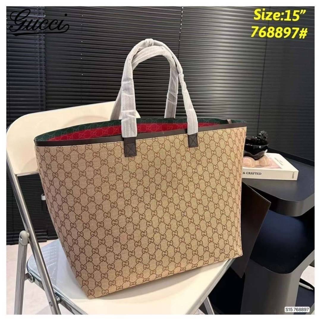 GUCCI Totissima medium tote bag กระเป๋าสะพายทรงโท้ทใบใหญ่รุ่นใหม่ สีน้ำตาลสวยงามเป็นเอกลักษณ์ งานสวยหรูคลาสสิคไม่มีเอ้าท์ ภายในโล่งกว้างและจุมาก