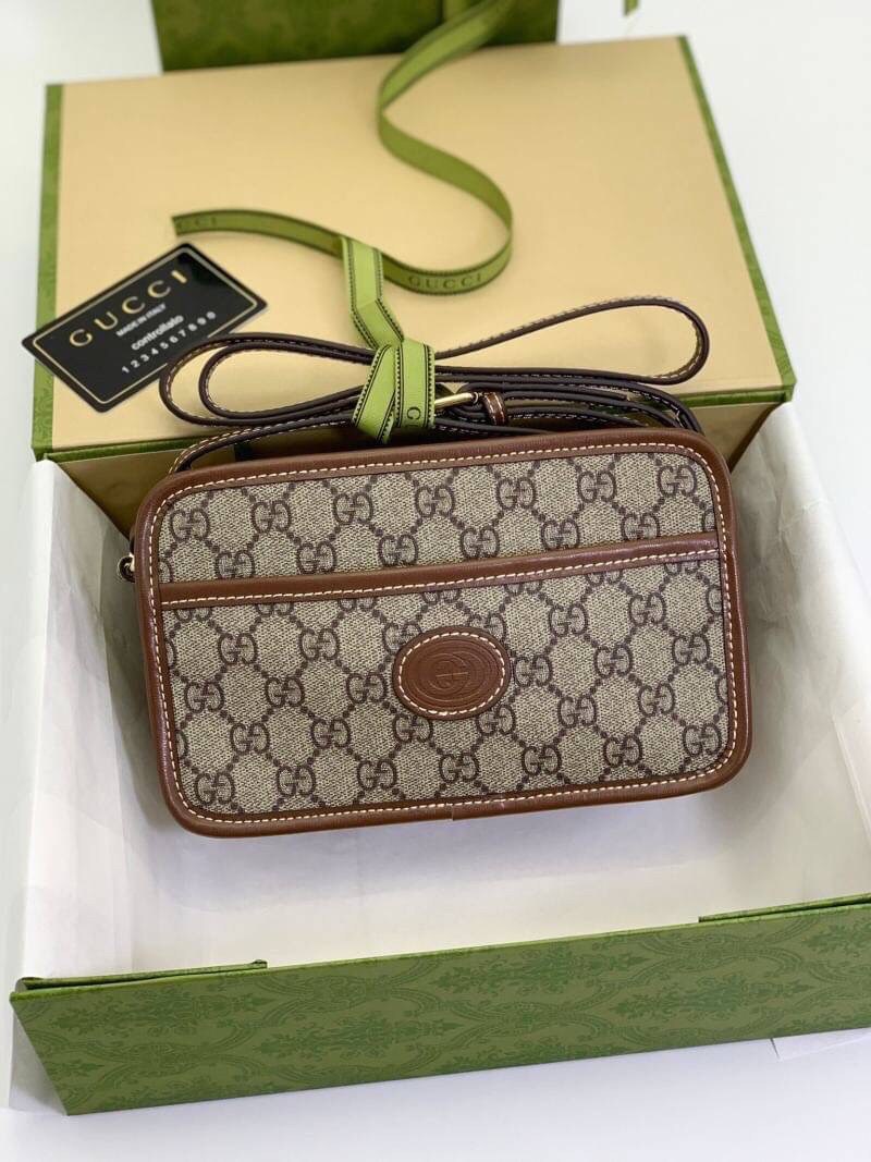 VIP 】หนังแท้ GUCCI Mini Bag With Interlocking G In GG Supreme And Brown Leather พร้อมส่งที่ไทย กระเป๋าสะพายดีไซน์สวย ใช้ได้ทั้งชายหญิง คลาสสิคและน่ารักในตัว ใช้งานง่าย ใช้ได้หลายโอกาส งานหนังแท้ สวยมากค่ะ