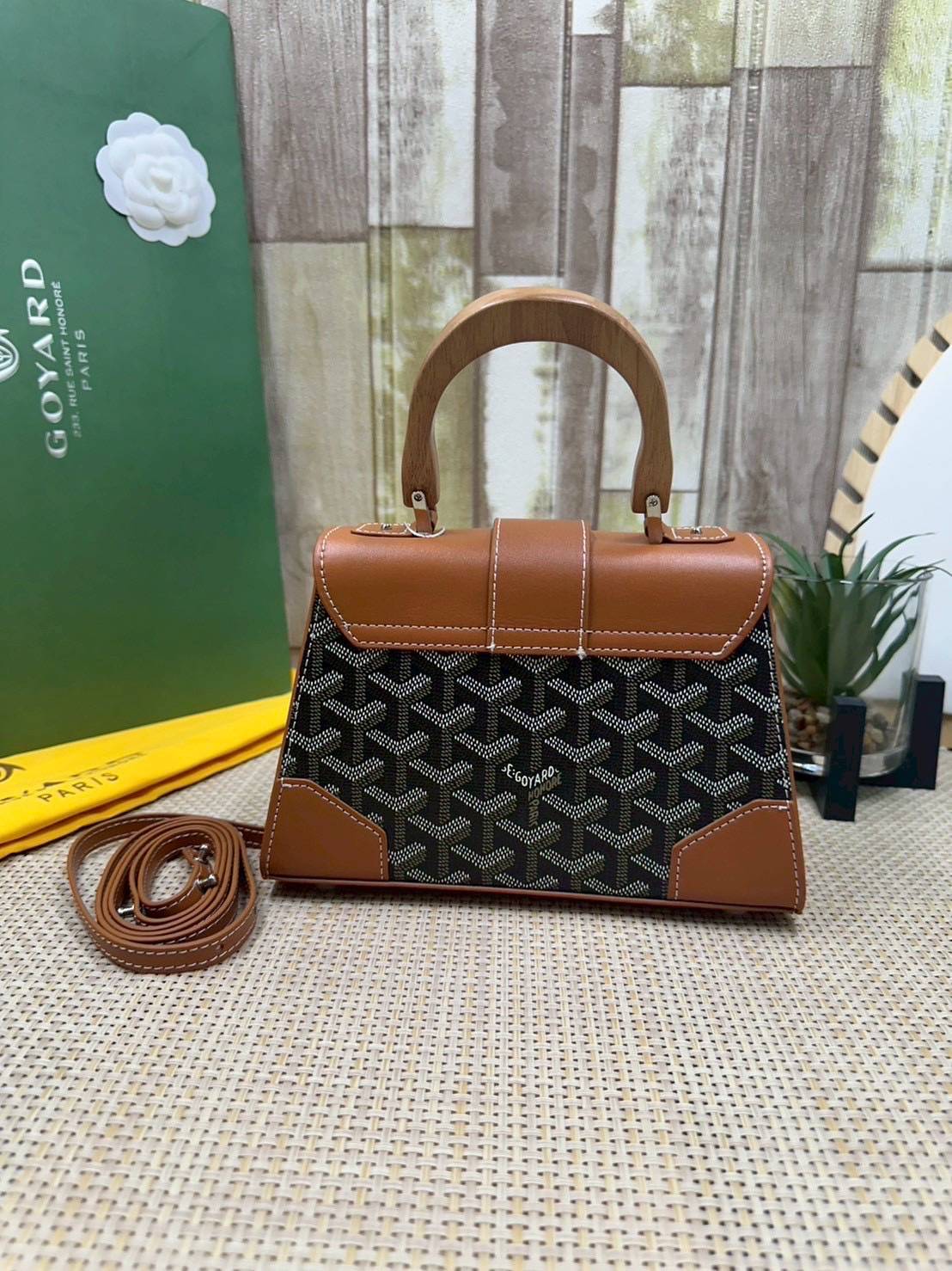 10 สี ORI หนังแท้ | GOYARD Saïgon Souple Mini Bag 20cm กระเป๋าถือ/สะพายดีไซน์หูจับไม้เป็นเอกลักษณ์ที่สวยหรูหราสง่างาม