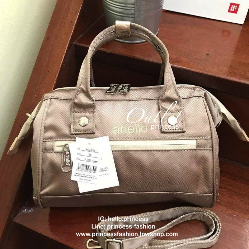 Anello Repellency Edition2 Mini Shoulder Bag (FSO-B025) กระเป๋าสะพายข้างวัสดุNylon & Polyesterหนา กันน้ำได้ น้ำหนักเบา มาพร้อมสายสะพายถอดและปรับความยาวได้ เปิดปิดด้วยซิปคู่ ภายในกว้างใส่กระเป๋าสตางค์ยาว มินิไอแพคได้ รุ่นใหม่ลิมิเตทที่น่าสะสมเลยคร้า!