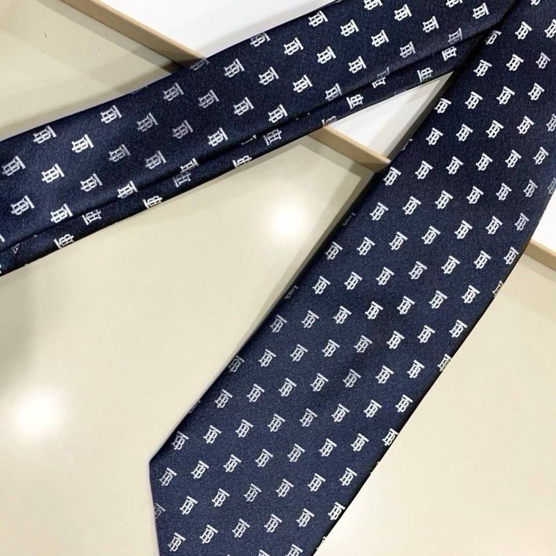 TOP ORI | BURBERRY NECKTIE THE BEST QUALITY Check Silk Tie เกรดเทียบแท้เทพดีสุด เนคไทแบรนด์เนมเบอร์เบอรี่ ผ้าไหมอิตาลี่ทอละเอียดปราณีตทุกเส้นทำมือสวยคมชัด