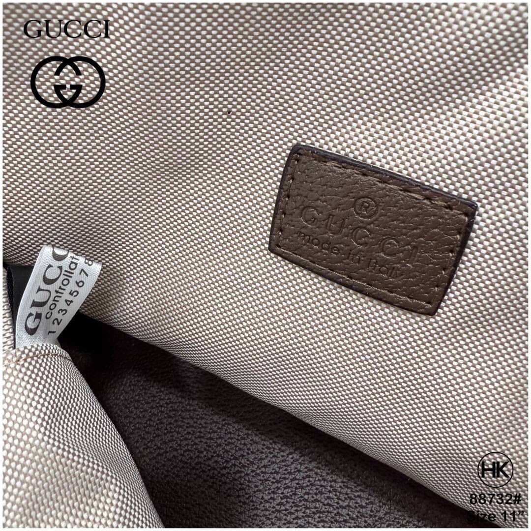 GUCCI Ophidia Small Tote Bag กระเป๋าทรงโท้ทขนาดกำลังสวย ใช้งานง่าย โดดเด่นด้วยลายคาดสีเขียวแดงเป็นเอกลักษณ์แบรนด์ สวยเรียบหรู คลาสสิคไม่มีเบื่อ ภายในโล่งกว้าง ใช้สะพายเป็น everyday bag เหมาะมากๆ