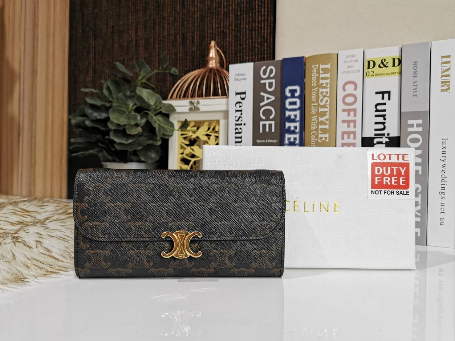 CELINE LONG WALLET BAG VIP GIFT WITH PURCHASE-GWP กระเป๋าพรีเมี่ยมกิ๊ฟ Limited จาก CELINE HAUTE PARFUME DUTYFREE COUNTER วัสดุ Triomphe Canvas