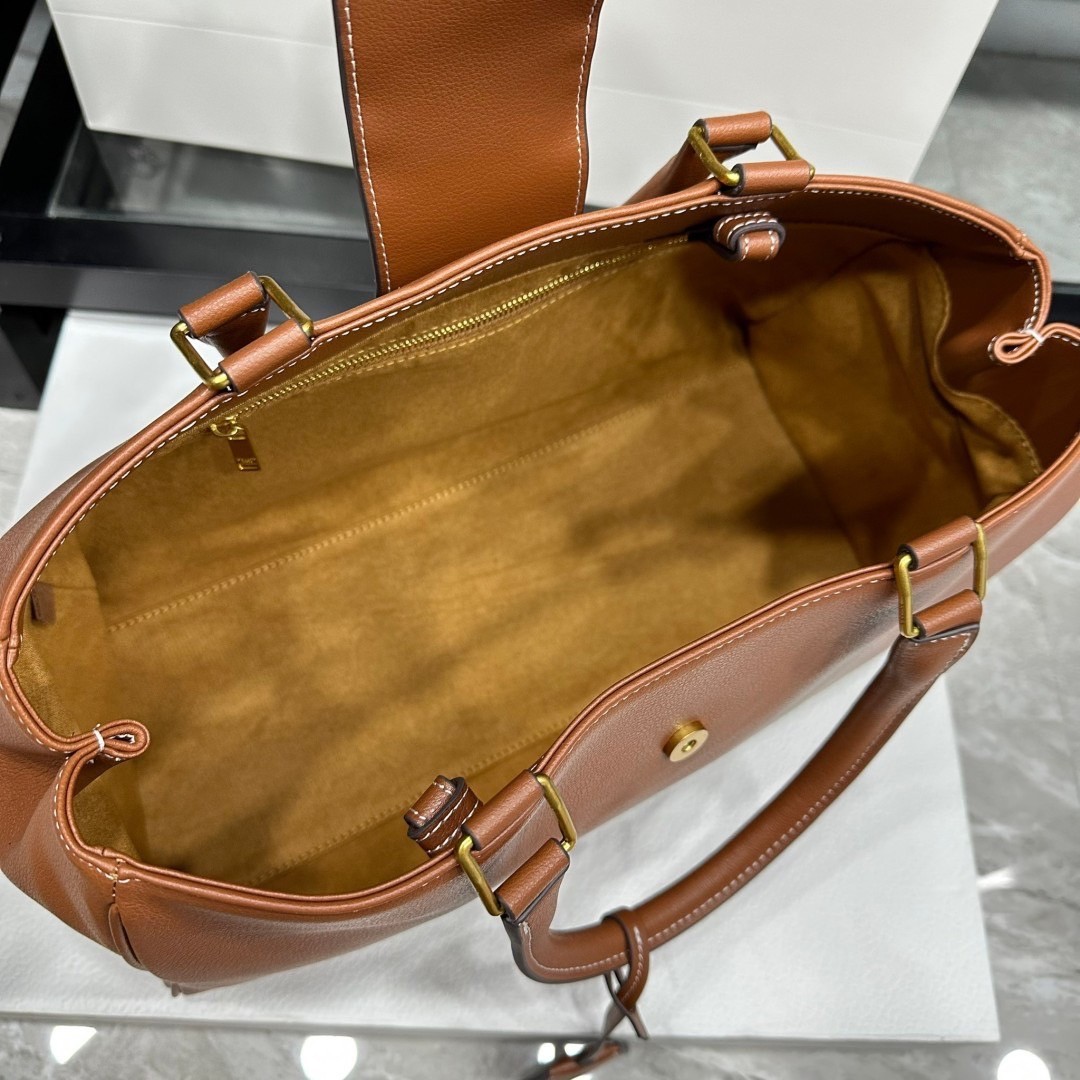 CELINE MEDIUM APPOLINE BAG IN SUPPLE 3 สี พร้อมส่ง กระเป๋าใบใหญ่จุของได้เยอะ รุ่นใหม่หนังสวย เกรดออริจินอล สลับแท้