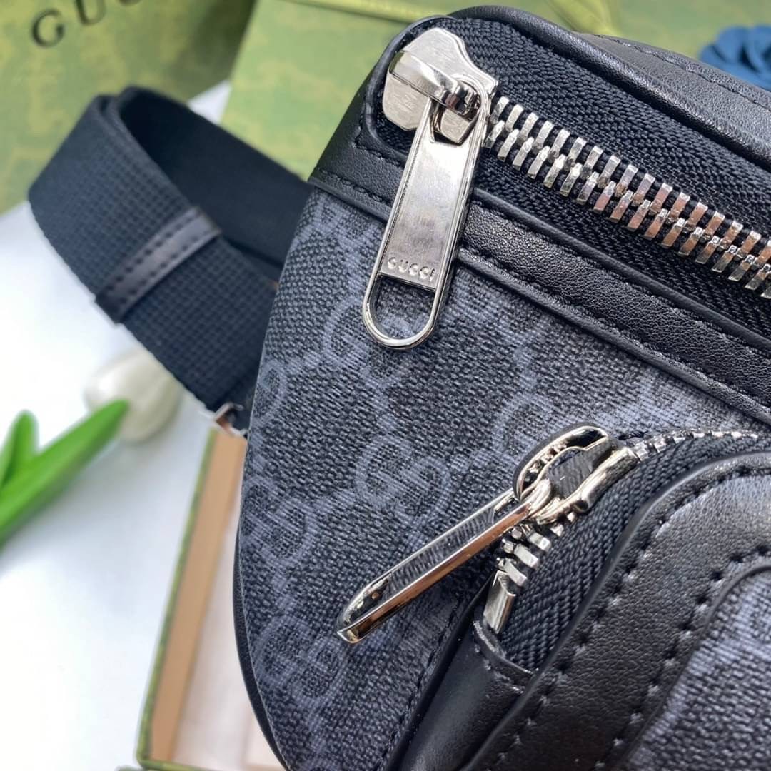 VIP 】หนังแท้ GUCCI Belt bag with Interlocking G 23CM แบบใหม่ล่าสุด ใช้ได้ทั้งหญิงชาย คาดอก คาดเอวได้ คูลๆ เลยค่าา ใบจริงสวย น่าใช้มากๆ สะพายวันไหนๆได้หมด สินค้าพร้อมส่ง มีมาจำนวนจำกัด ห้ามพลาดค่ะ! กระเป๋าคาดอกด้านหน้า//คาดไปทางด้านหลัง//หรือคาดเอวได้ ตามแ