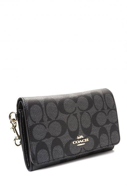 COACH F30205 FLAP PHONE WRISLET IN SIGNATURE CANVAS กระเป๋าสตางค์ 2IN1 มาอีกแล้วจ้า ความคลาสสิคที่จับต้องได้ ใช้งานได้สะดวกกว่าเดิม วัสดุหนังแคนวาสเคลือบลาย ภายในใส่ธนบัตร ใส่บัตรได้เยอะ มีช่องซิปแยก ใส่โทรศัพท์ได้ มาพร้อมสายคล้องมือ ใส่แขนไว้กันหล่นหาย ห