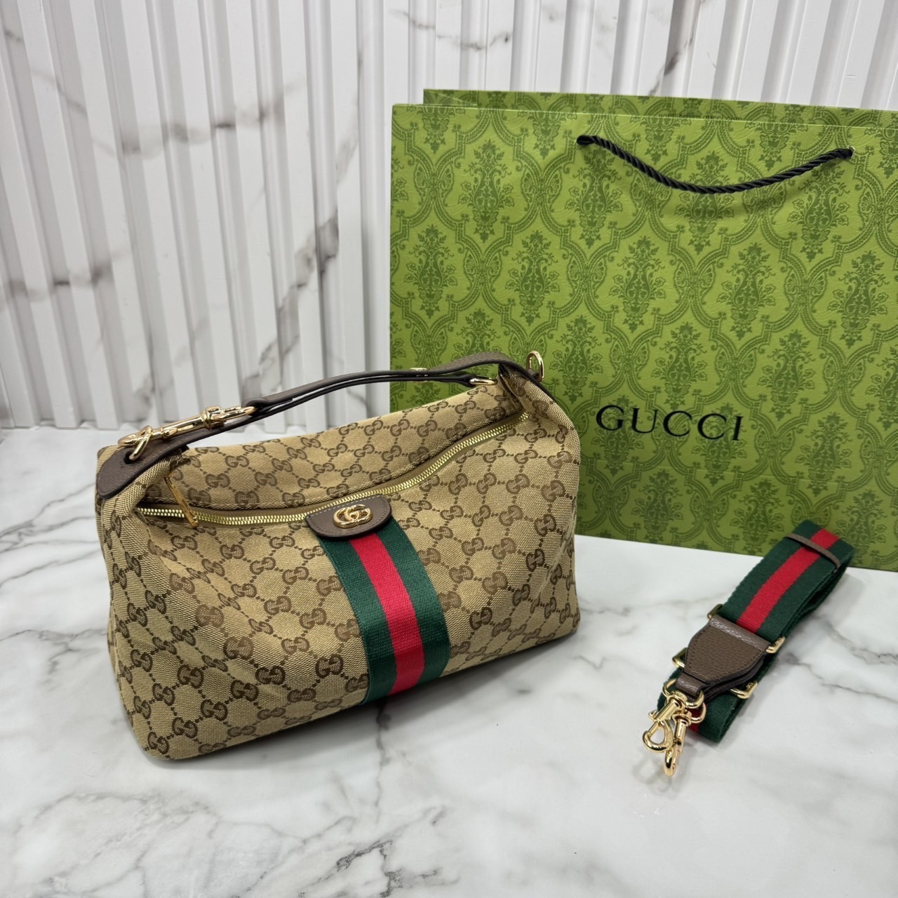 ORI หนังแท้ | GUCCI GG Ophidia Large Shoulder Bag / Gucci Hobo Bag ใหม่ล่าสุด จากเทศกาล Gucci Cruise 2026 กับกระเป๋าถือทรงโฮโบ พร้อมสายสะพาย ยังคงเป็นคอลเลคชั่นตัวเด่น สวยสะบัด! ดีไซน์ทรงยอดฮิตติดกระแสสุดๆ