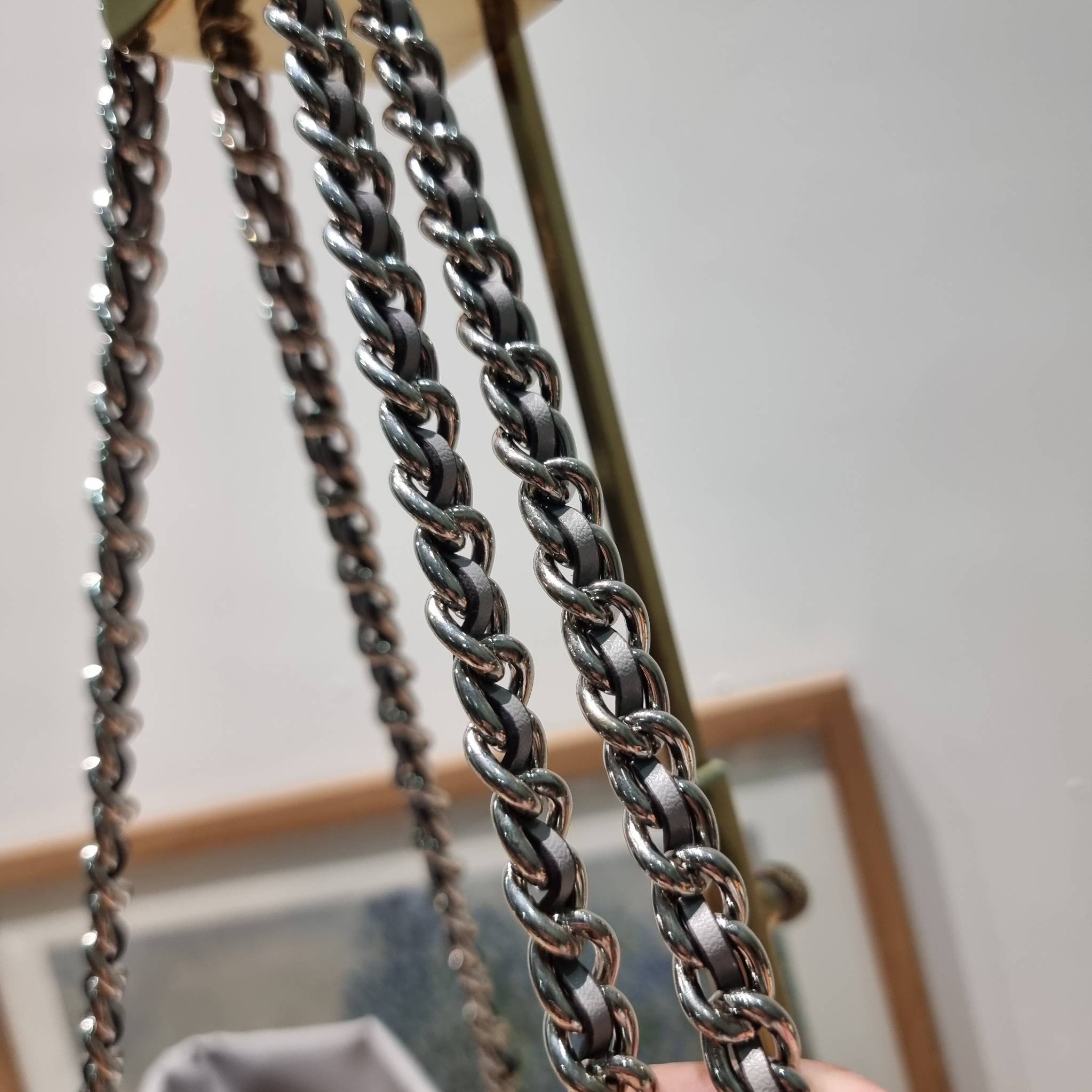 TORY BURCH Ella Chain Tote Bag / TORY TOTE NYLON BAG พร้อมส่ง 4 สี กระเป๋าสะพายทรงโท้ทใบใหญ่ จุของไปเลยแน่นๆ รูปทรงคลาสสิคชวนใช้ โดดเด่นด้วย patch โลโก้ แนะนำรีบสั่งใช้ไปสวยก่อนใครได้เลยน้า