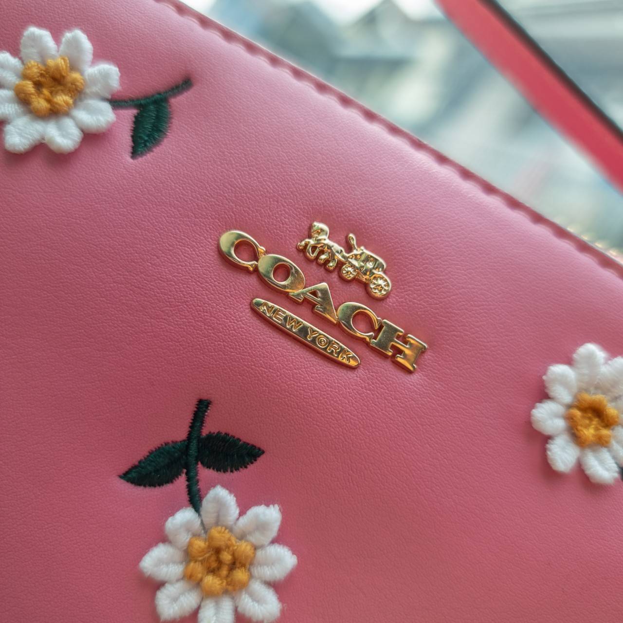 ของแท้ 💯% COACH C3356 NOLITA 19 WITH DAISY EMBROIDERY คอลเลคชั่นใหม่ สีใหม่ล่าสุด ยังไม่เข้า shop ไทย!! สวยหวาน น่ารักน่าใช้