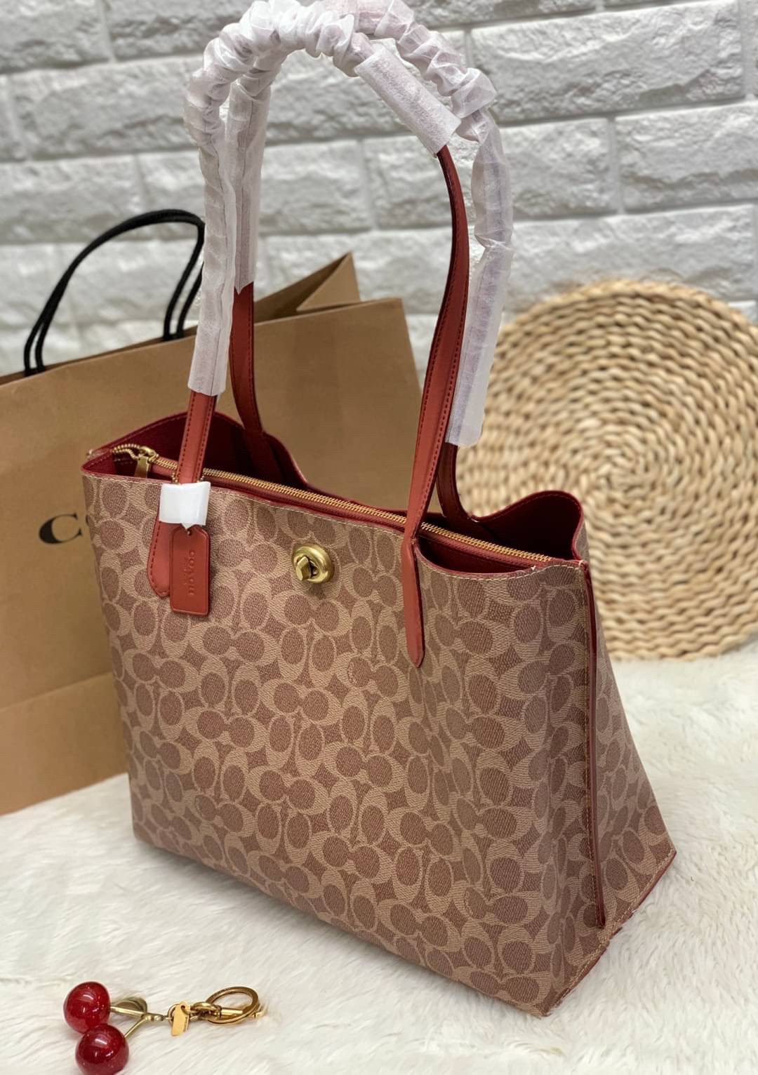 COACH WILLOW TOTE ((C0693//C0690//C0691)) 🌈 สินค้าออกใหม่ค่ะ! กระเป๋าทรง Tote ใบใหญ่ หนังแท้อย่างดีค่ะ