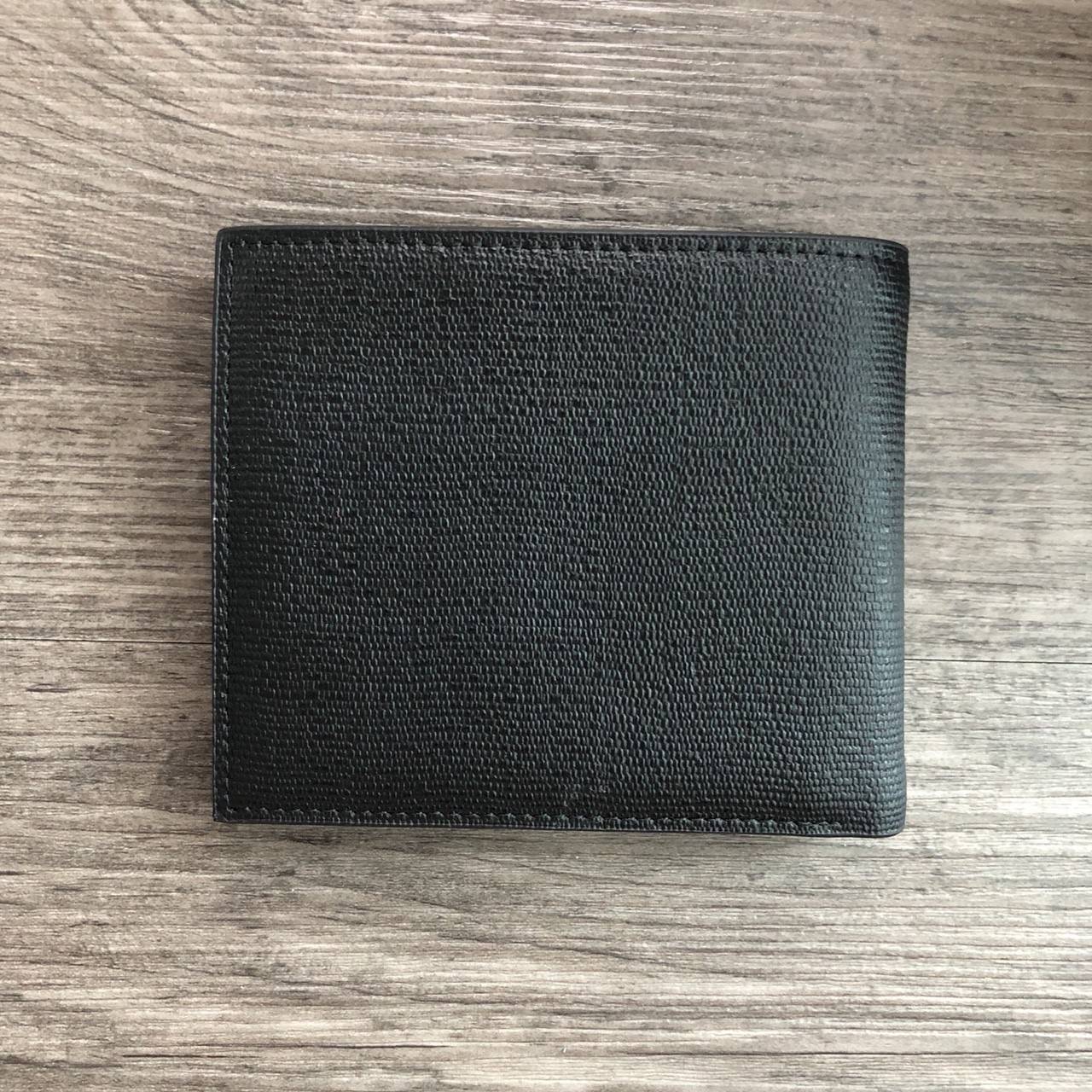 Calvin Klein Jeans Short Wallet กระเป๋าสตางค์ใบสั้น ภายในมีช่องใส่ธนบัตร, บัตร จะมอบเป็นของขวัญหรือใช้เองก็แนะนำค่ะ