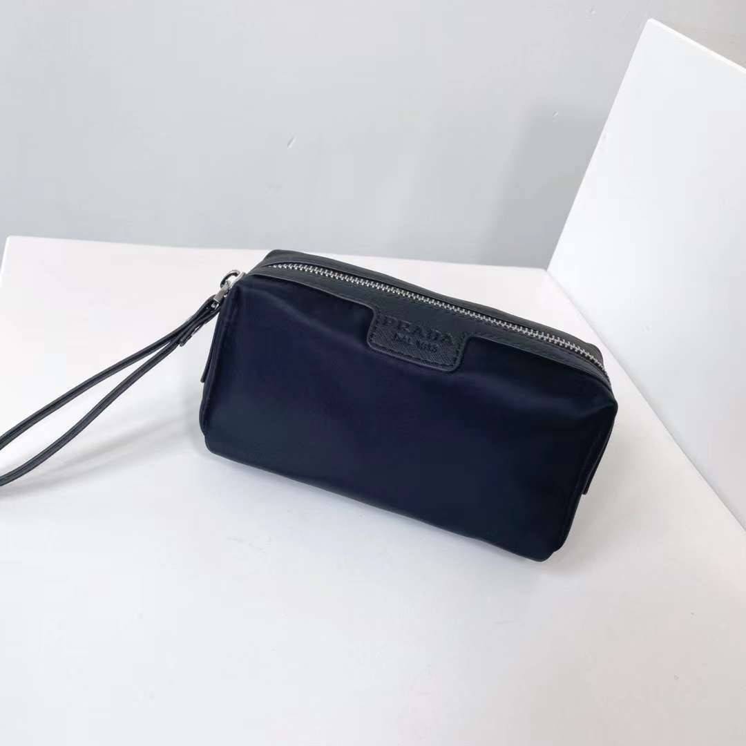 ซื้อ1ได้ถึง3 เซทสุดคุ้ม! SET PRADA TOTE BAG / PRADA SHOPPING BAG กระเป๋าเดินทางขนาดใหญ่ วัสดุ Nylon กันน้ำ อะไหล่เงิน ถือหรือสะพายไหล่ได้ น้ำหนักเบาจุของได้เยอะ เดินทางต่างจังหวัดได้สบายๆ