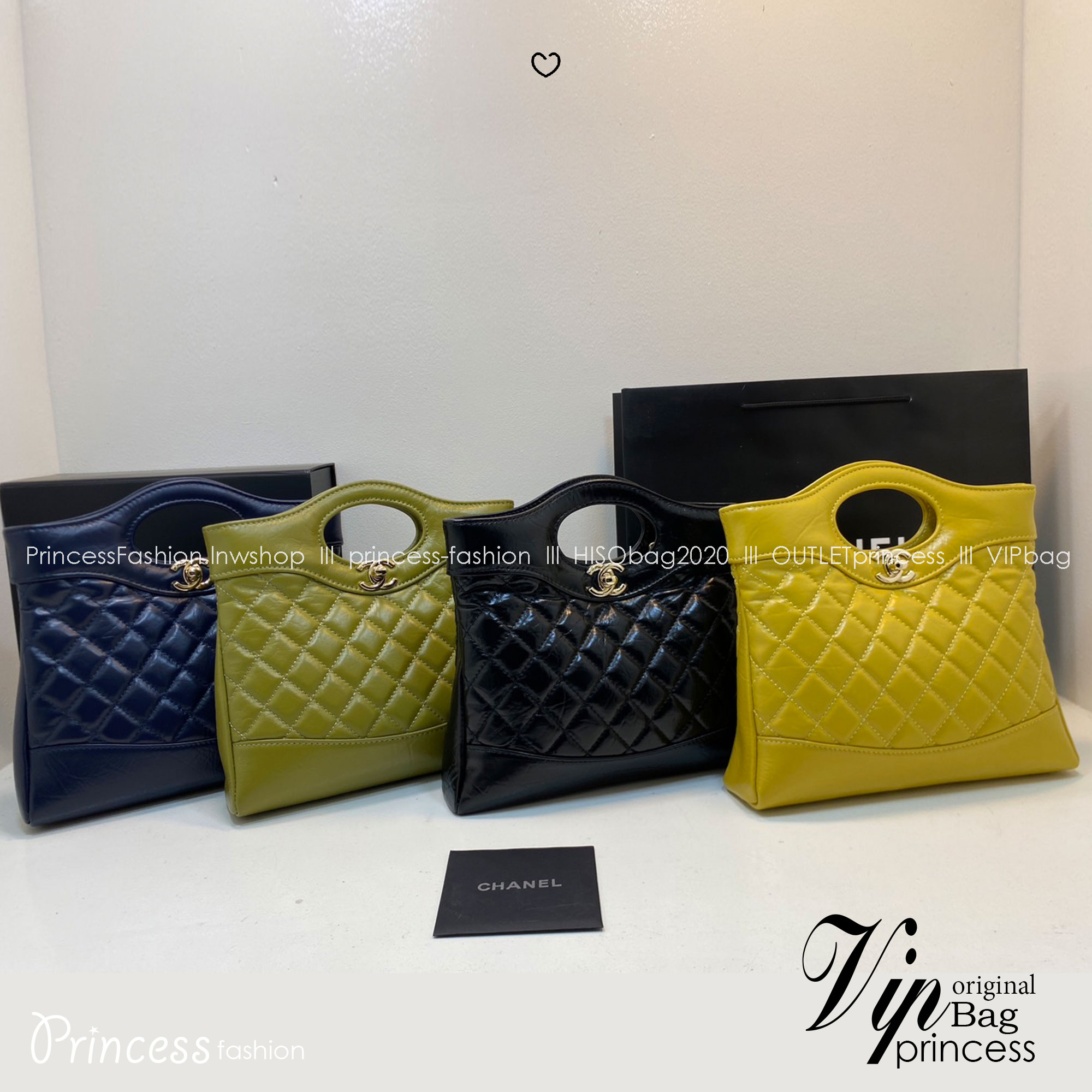 Chanel 23A 31 mini bag / Chanel Hobo Bag 24cm กระเป๋าทรงโฮโบ มีหูจับในตัว พร้อมสายสะพายโซ่สีทองหรูหรา รุ่นตามหา มีพร้อมส่งแล้ววันนี้ค่า