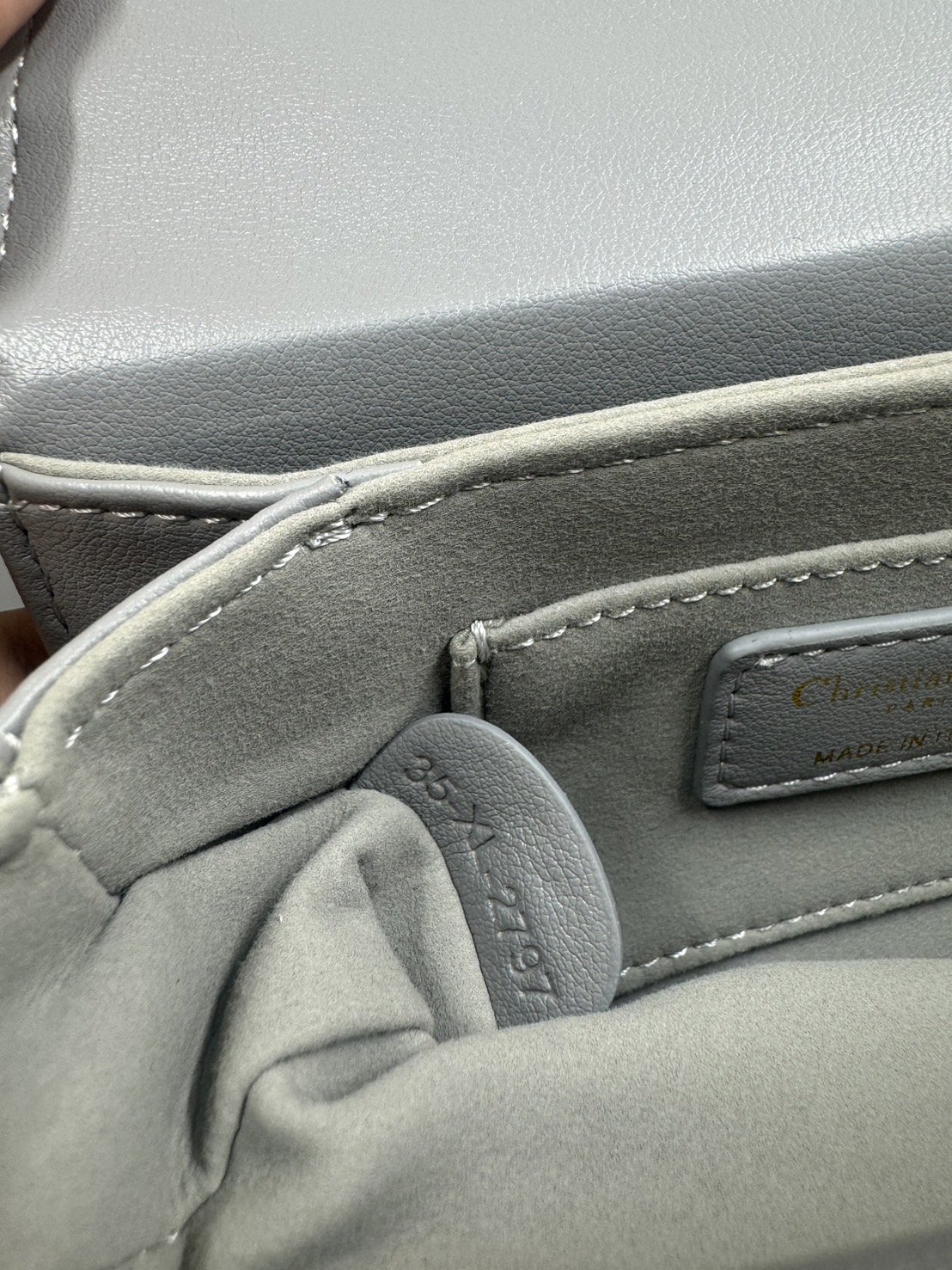 พร้อมส่ง 6 สี Mini Dior Jolie Top Handle Bag 20cm กระเป๋าสะพาย เกรดออริ สลับแท้ 1:1 ใช้ต่างประเทศได้