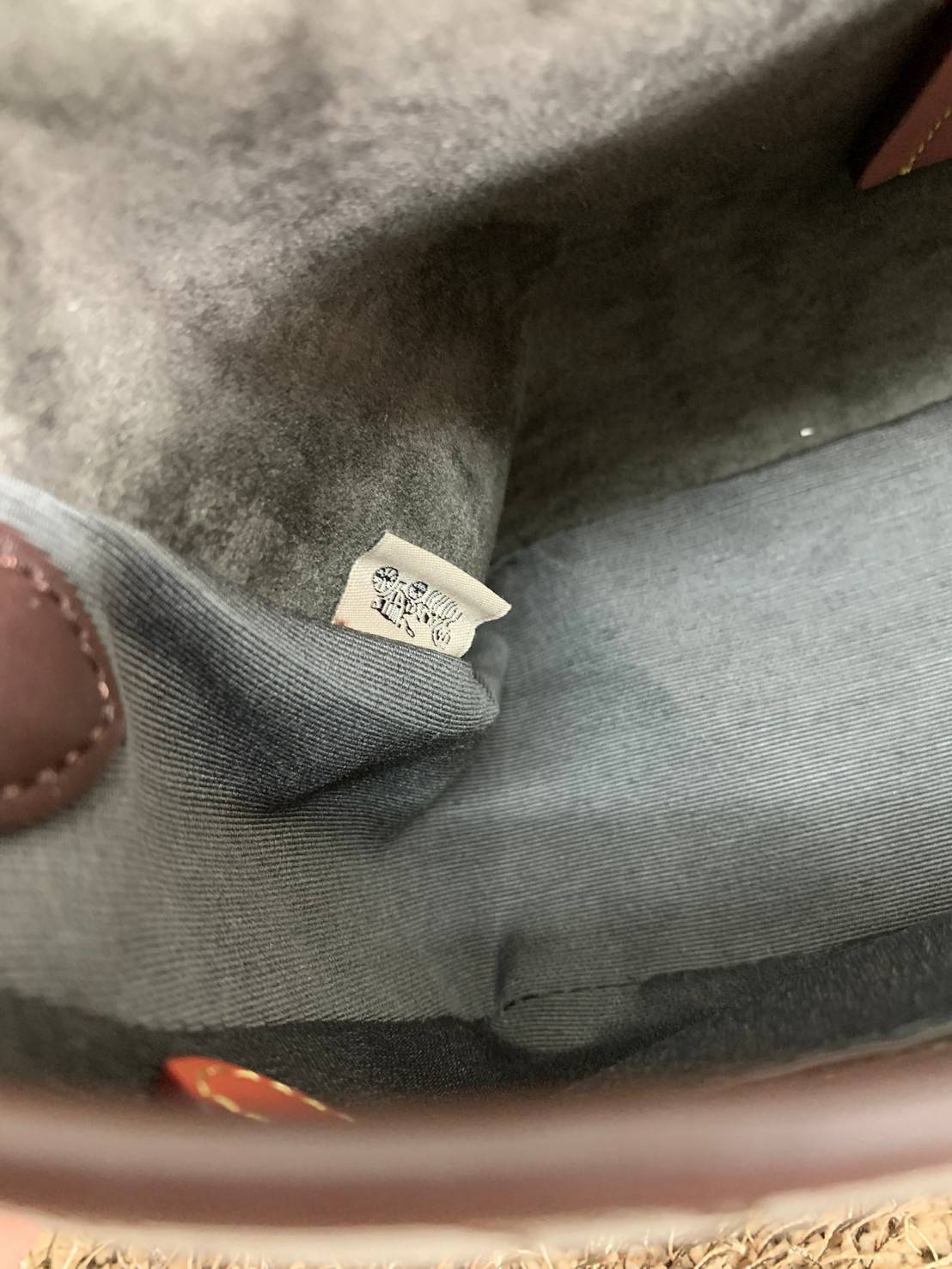 สวย คลาสสิคมากๆจ้าา COACH SOFT TABBY EUROPEAN CLASSIC UPGRADE PORTABLE BAG((C4821)) พร้อมส่งทันทีค่ะ สินค้าออกใหม่!! กระเป๋าหิ้ว//สะพายข้างได้ สุดคุ้ม! วัสดุ jacquard+หนังแท้ ได้สวยงาม คลาสสิคมากๆค่ะ น้ำหนักเบา เปิดปิดแบบกระดุมแม่เหล็กเป็นอะไหล่โลโก้แบรนด