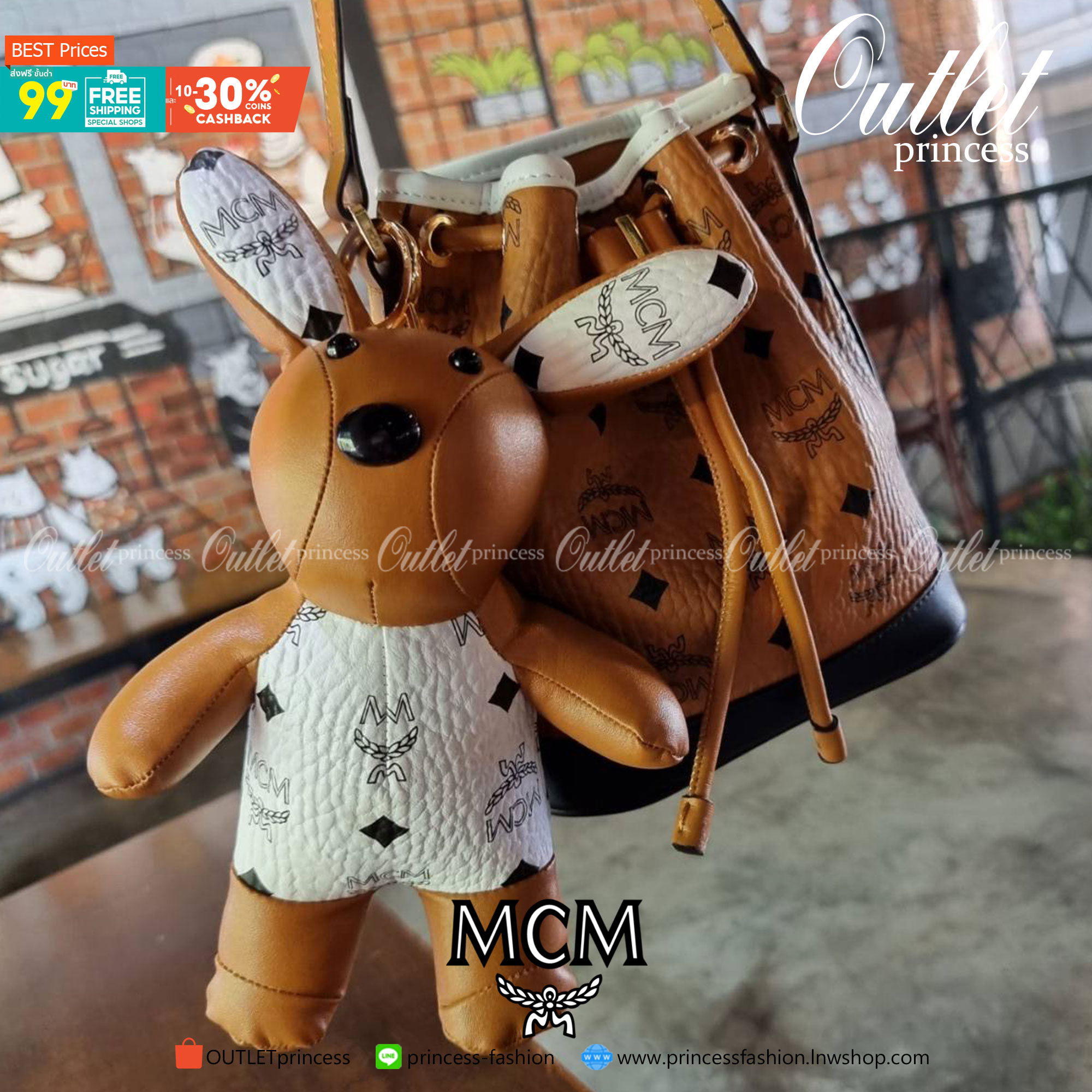 M.C.M ZOO RABBIT DRAWSTRING BAG IN VISETOS LEATHER MIX คอลเลคชั่นซูมาใหม่ ฮิตหนักมากที่เกาหลีและญี่ปุ่น ไอเท็มสุดคิ้วท์ น้องกระะต่ายโดดเด่น กระเป๋าสะพายทรง bucket ไซส์เล็กขนาดน่ารักน่าใช้ แฟชั่นสไตล์มากใบนี้ ดีไซน์น้องกระต่ายแอบในกระเป๋า และสามารถนำออกมาห