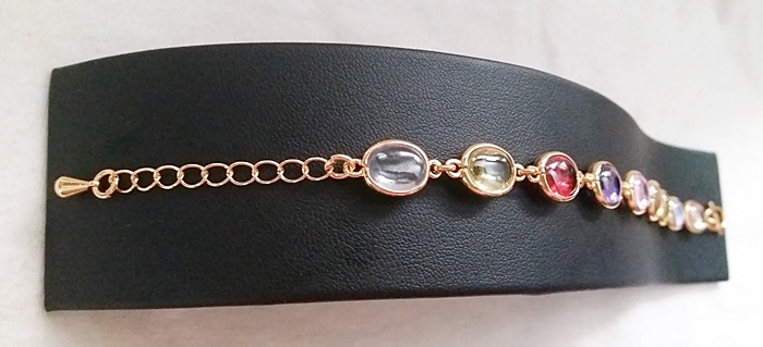 สินค้าหมดค่ะ สร้อยข้อมือทองไมครอน พลอยมณีใต้น้ำนพเก้า เสริมสิริมงคลค่ะ