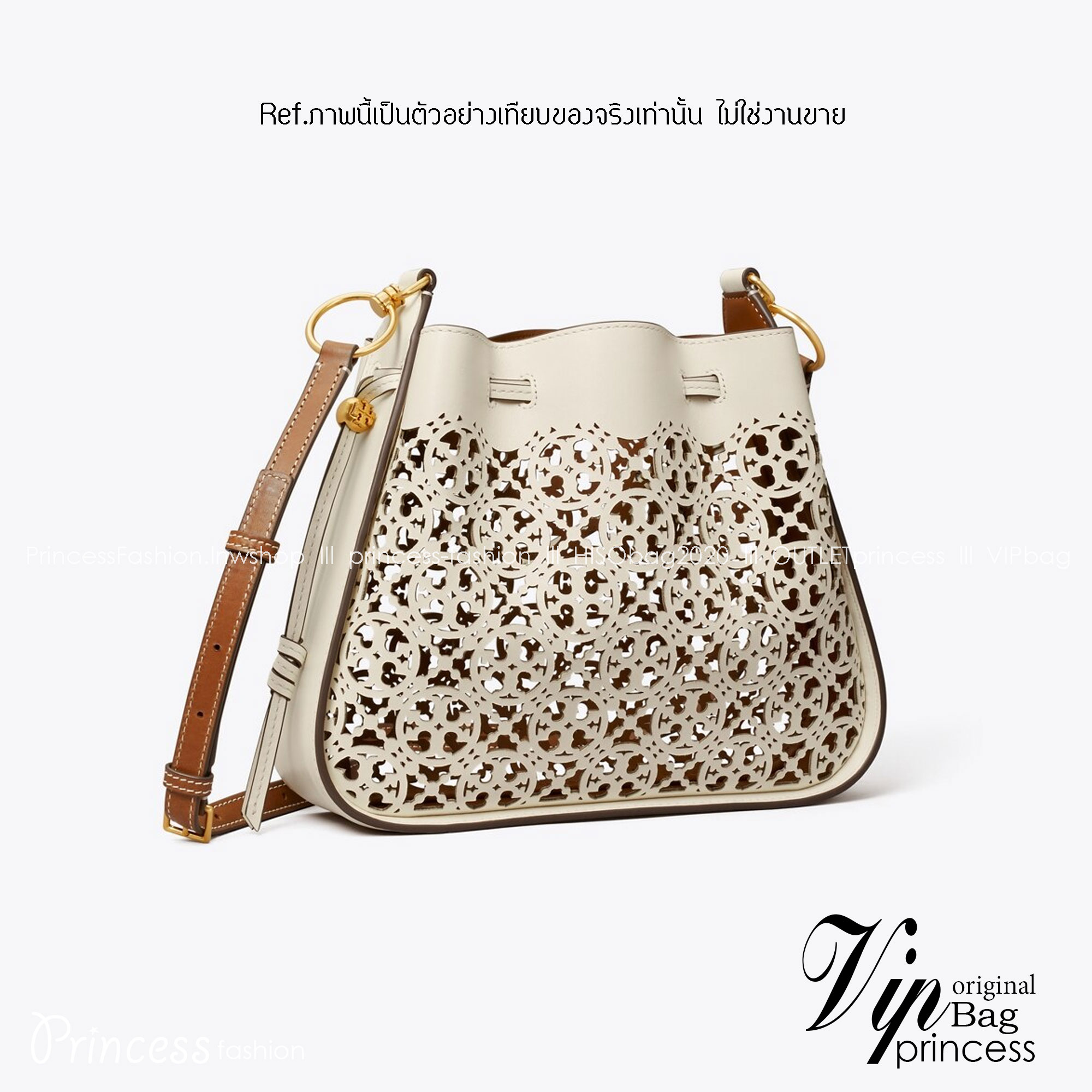TORY BURCH T MONOGRAM LASER-CUT BELL BAG / TORY TOTE BAG ใจบางที่สุดกับคอลเลคชั่นนี้ กับกระเป๋าสะพายทรงโท้ท งานตามหาและหายาก รุ่นชูโรงสุดฮิต ที่เพิ่มดีเทลความแพงด้วยการฉลุลวดลายโมโนแกรมรอบใบ